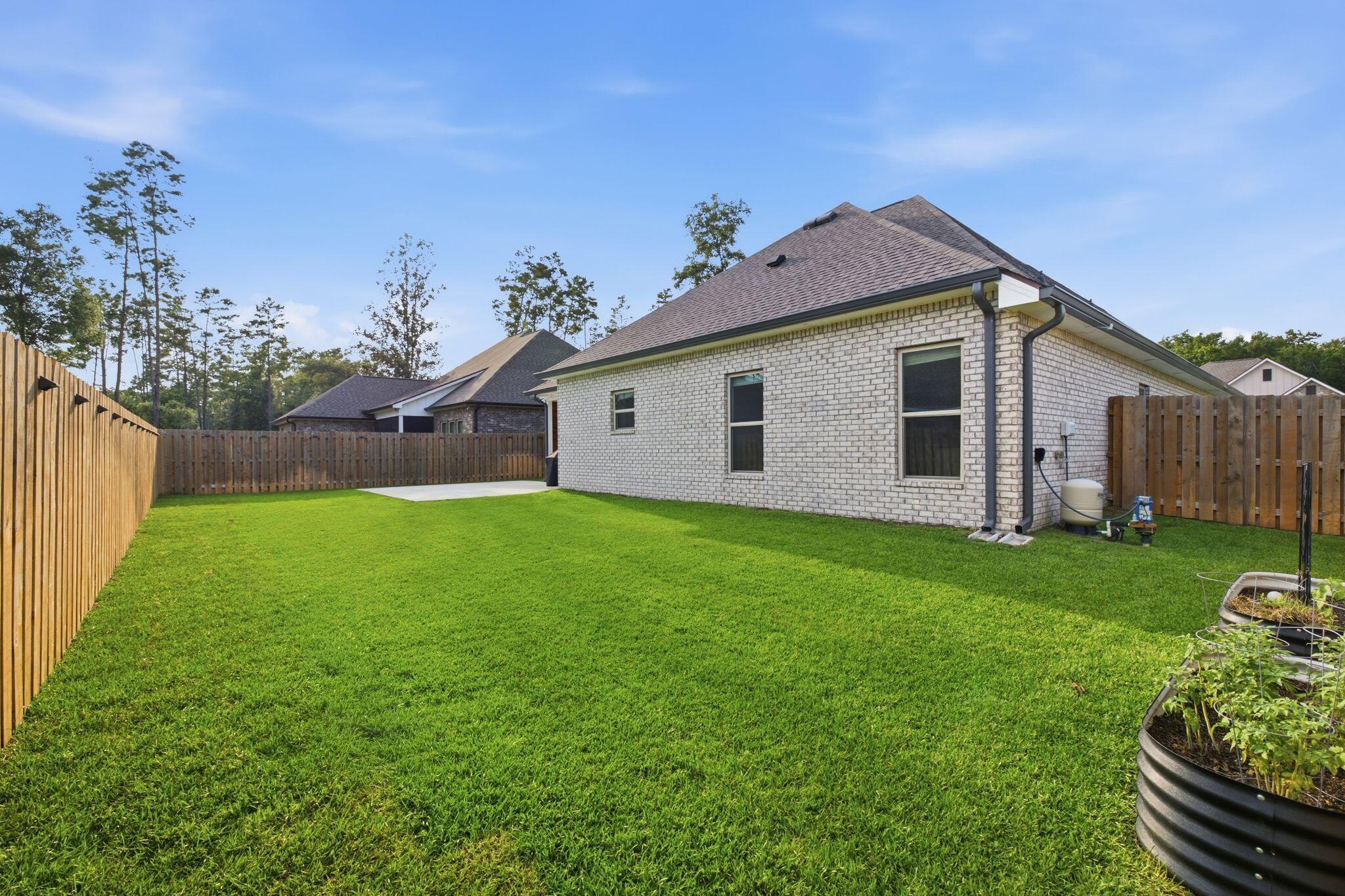 42 Flora Lane
