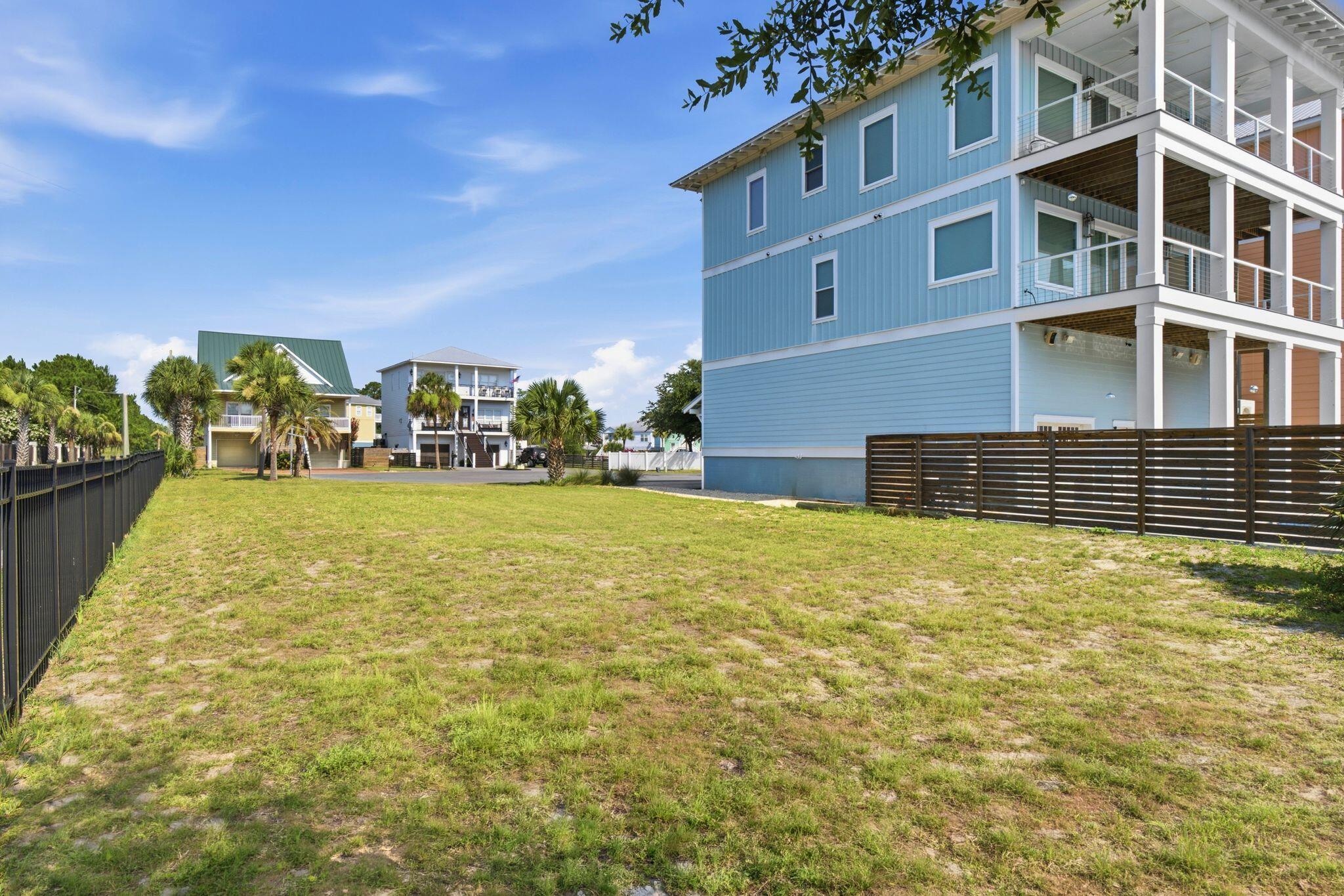1041 Lighthouse Lagoon Court