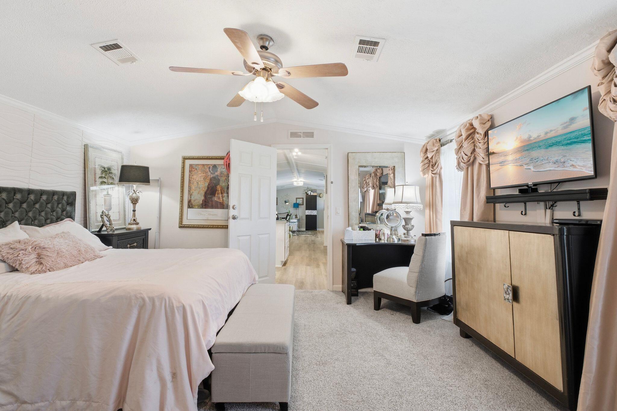 6425 Summer Oak Drive