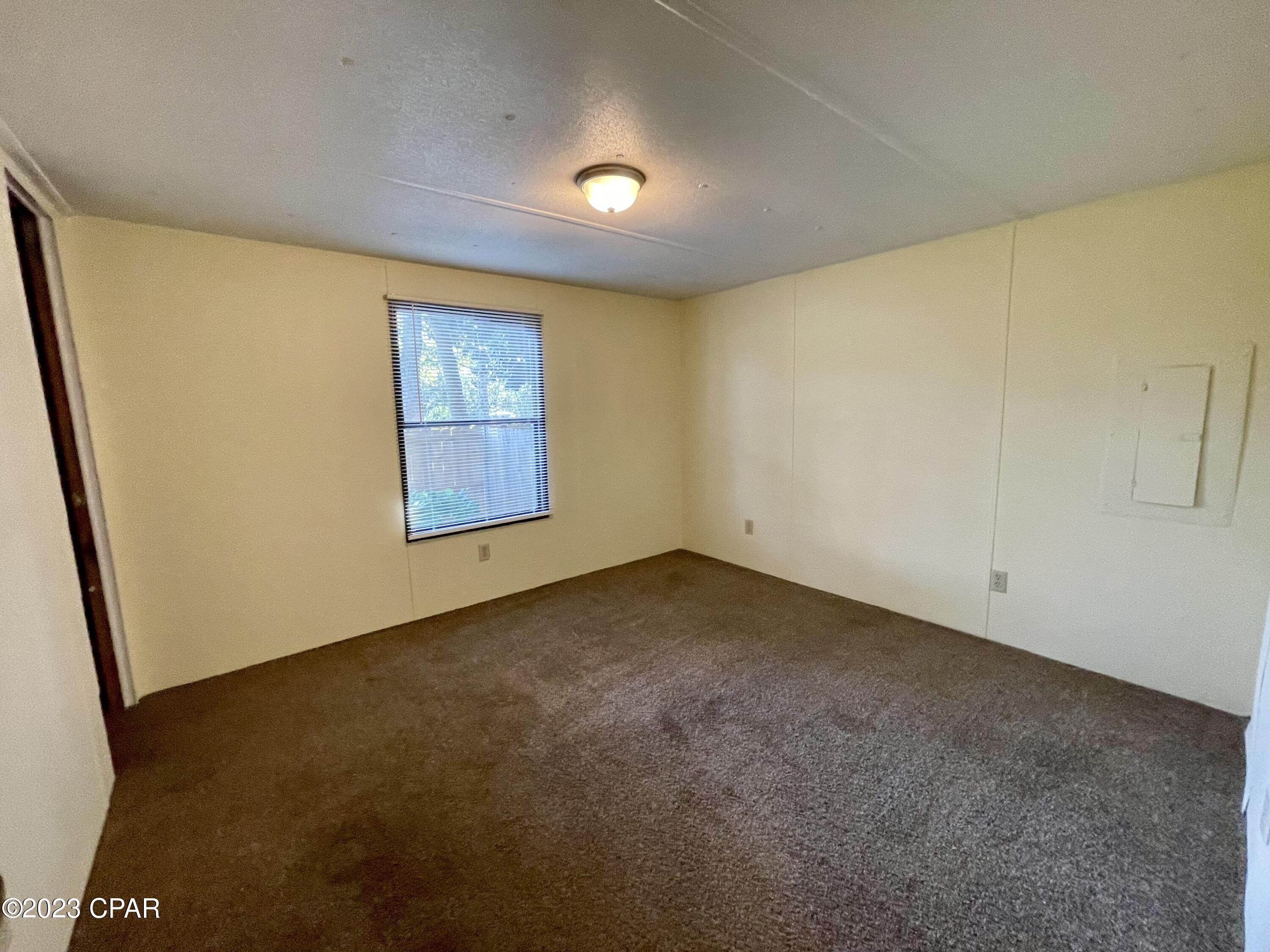 595 Lagoon Oaks Drive