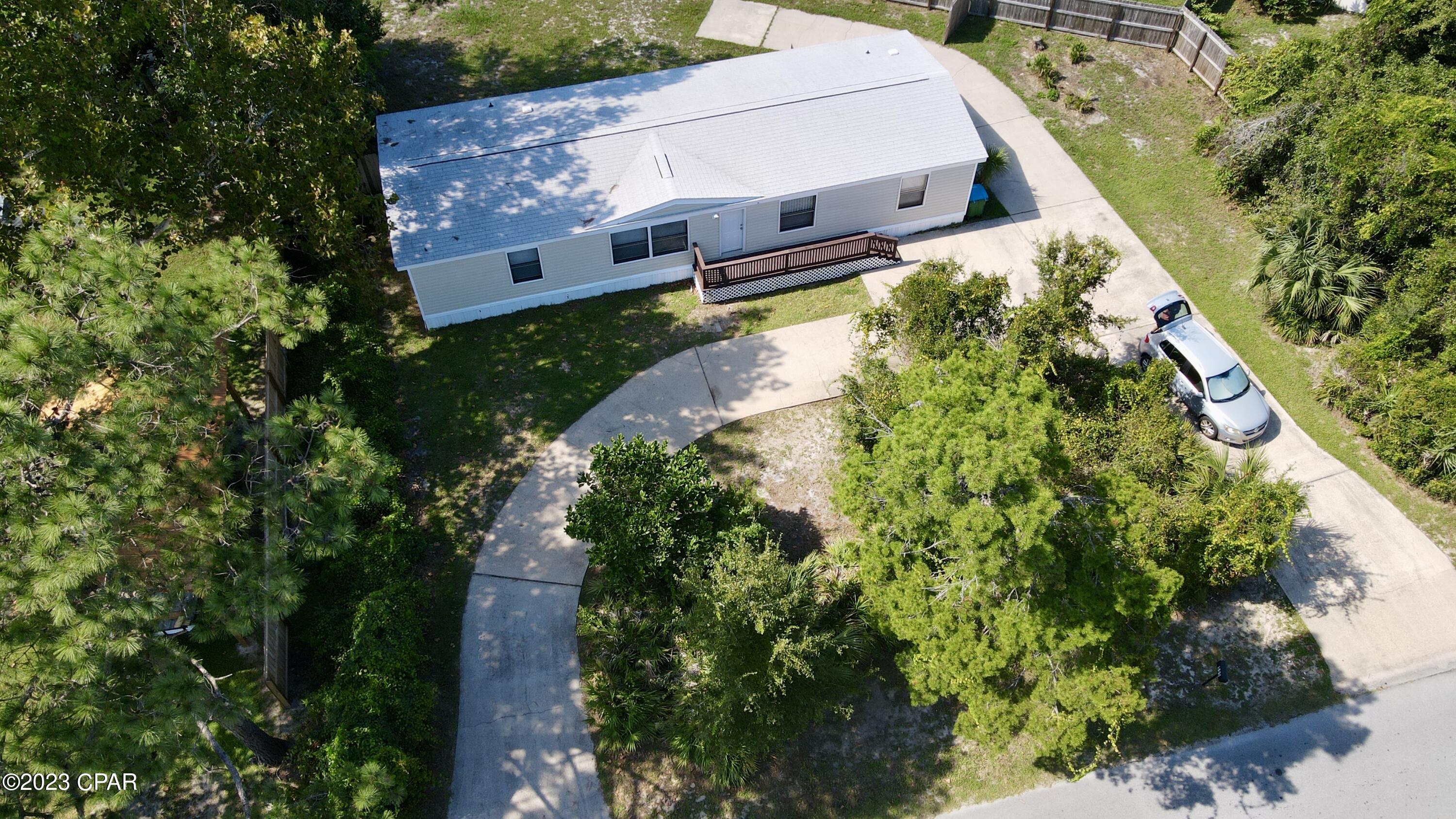595 Lagoon Oaks Drive