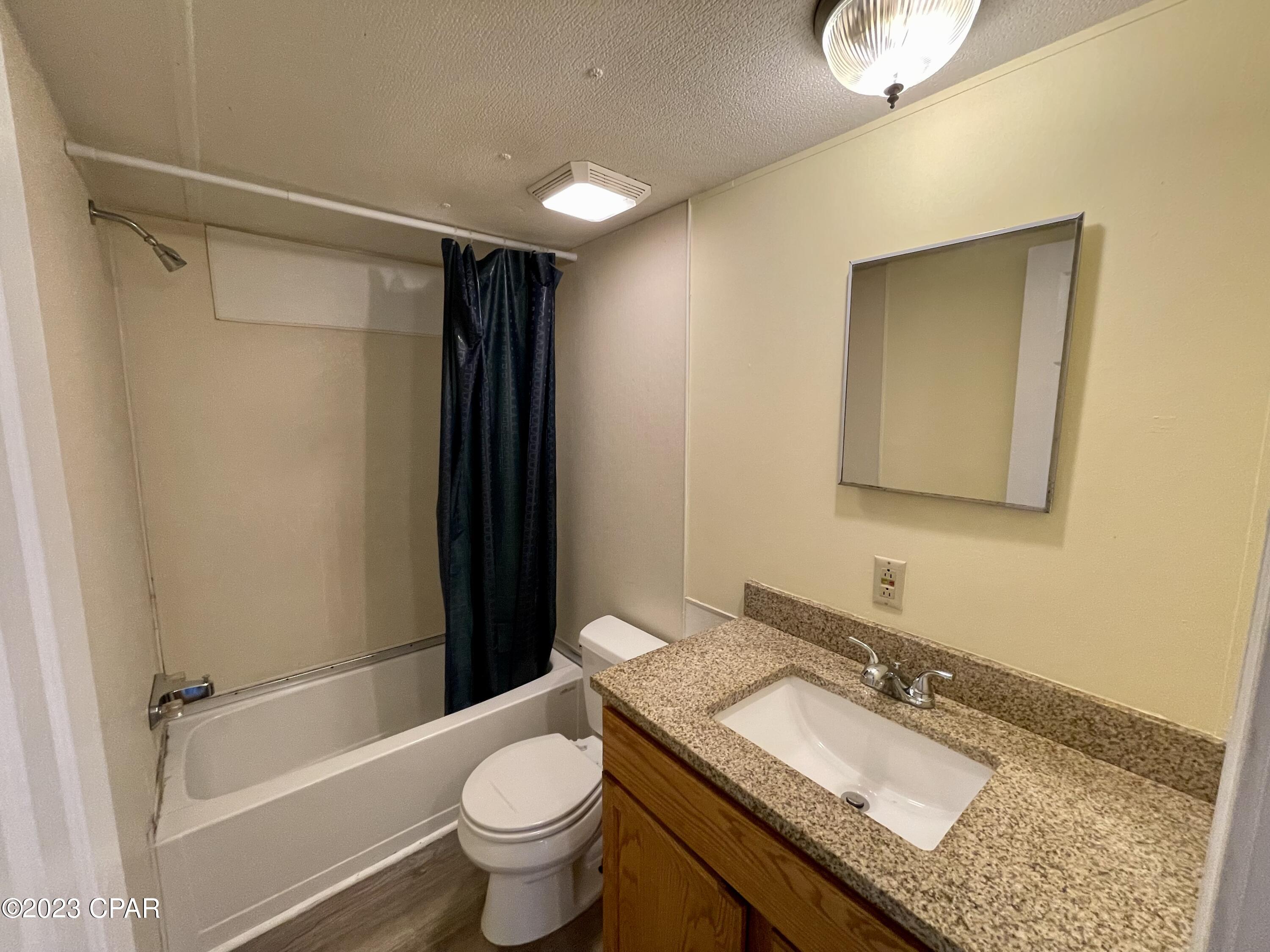 595 Lagoon Oaks Drive