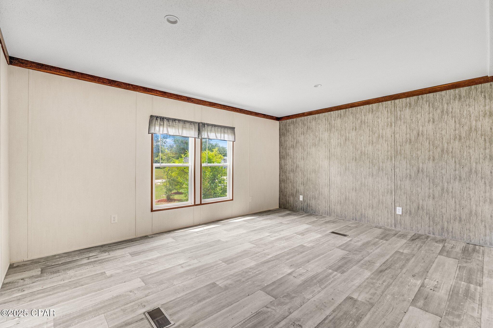 7009 Oakenshaw Drive