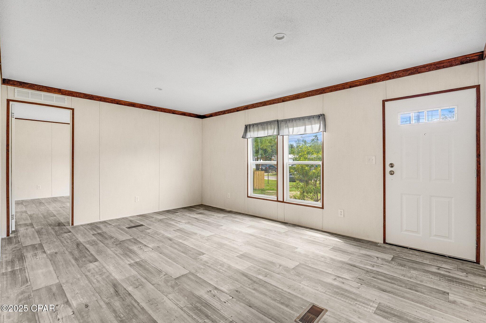 7009 Oakenshaw Drive