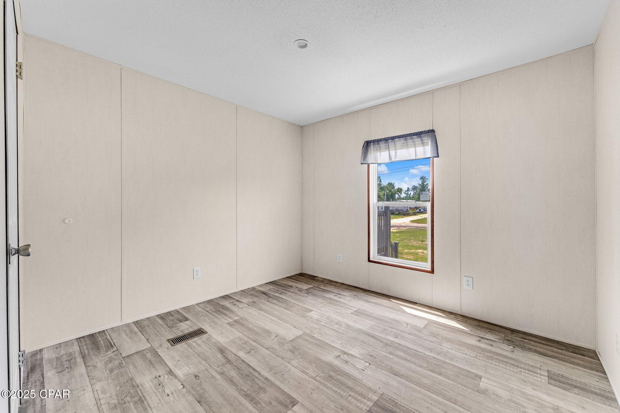 7009 Oakenshaw Drive