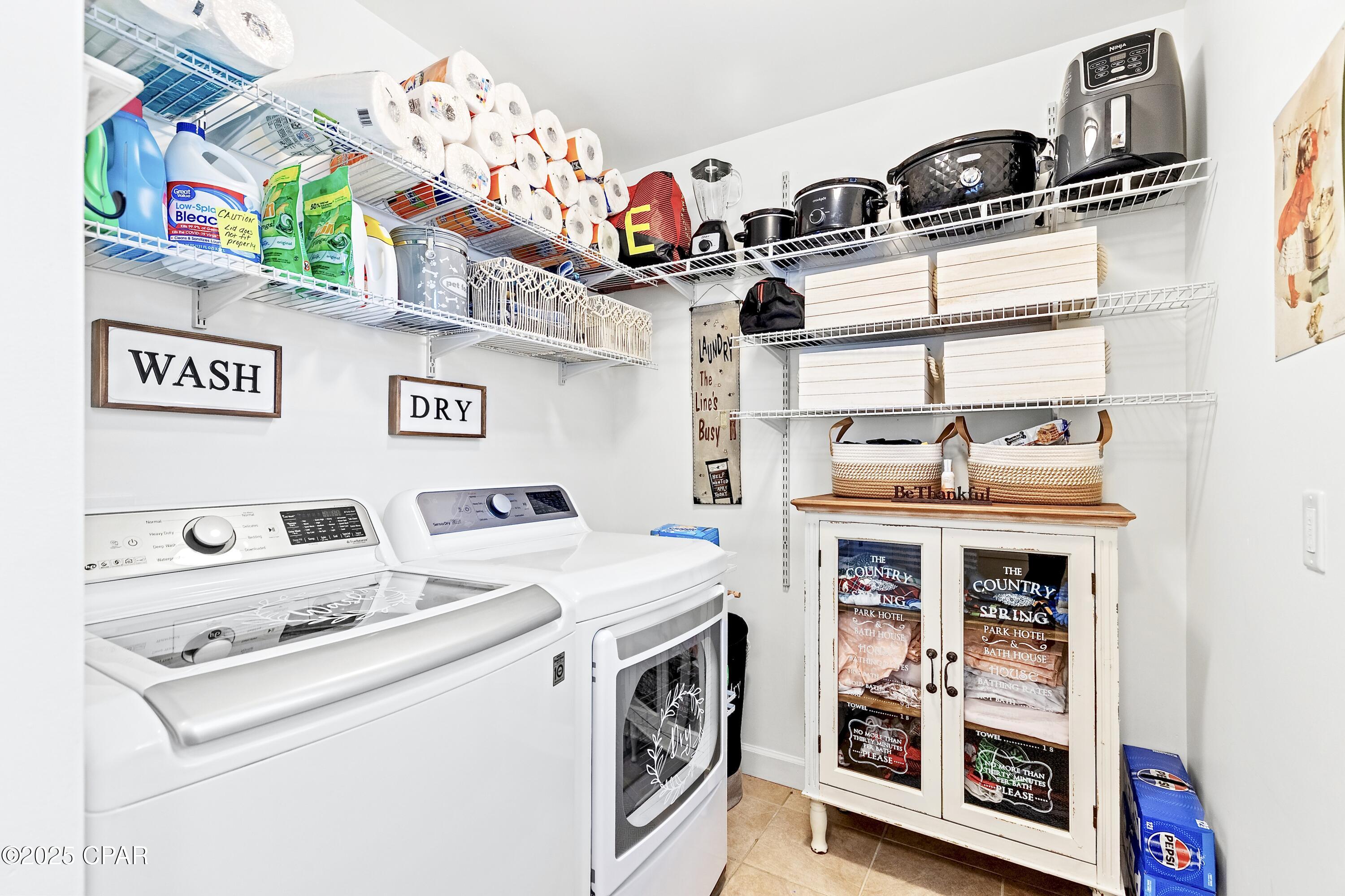 9042 Abba Lane