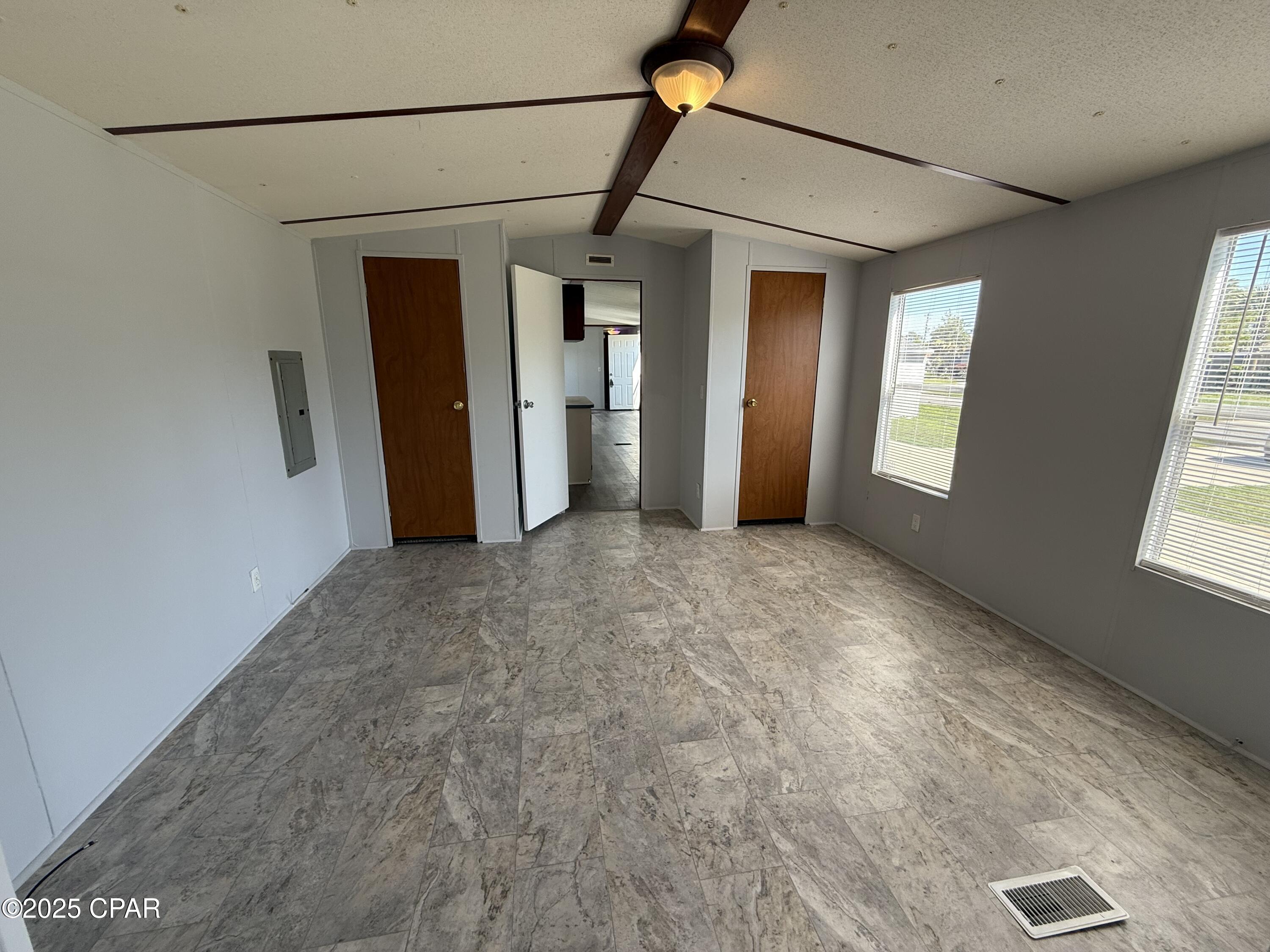 6422 Summer Oak Drive