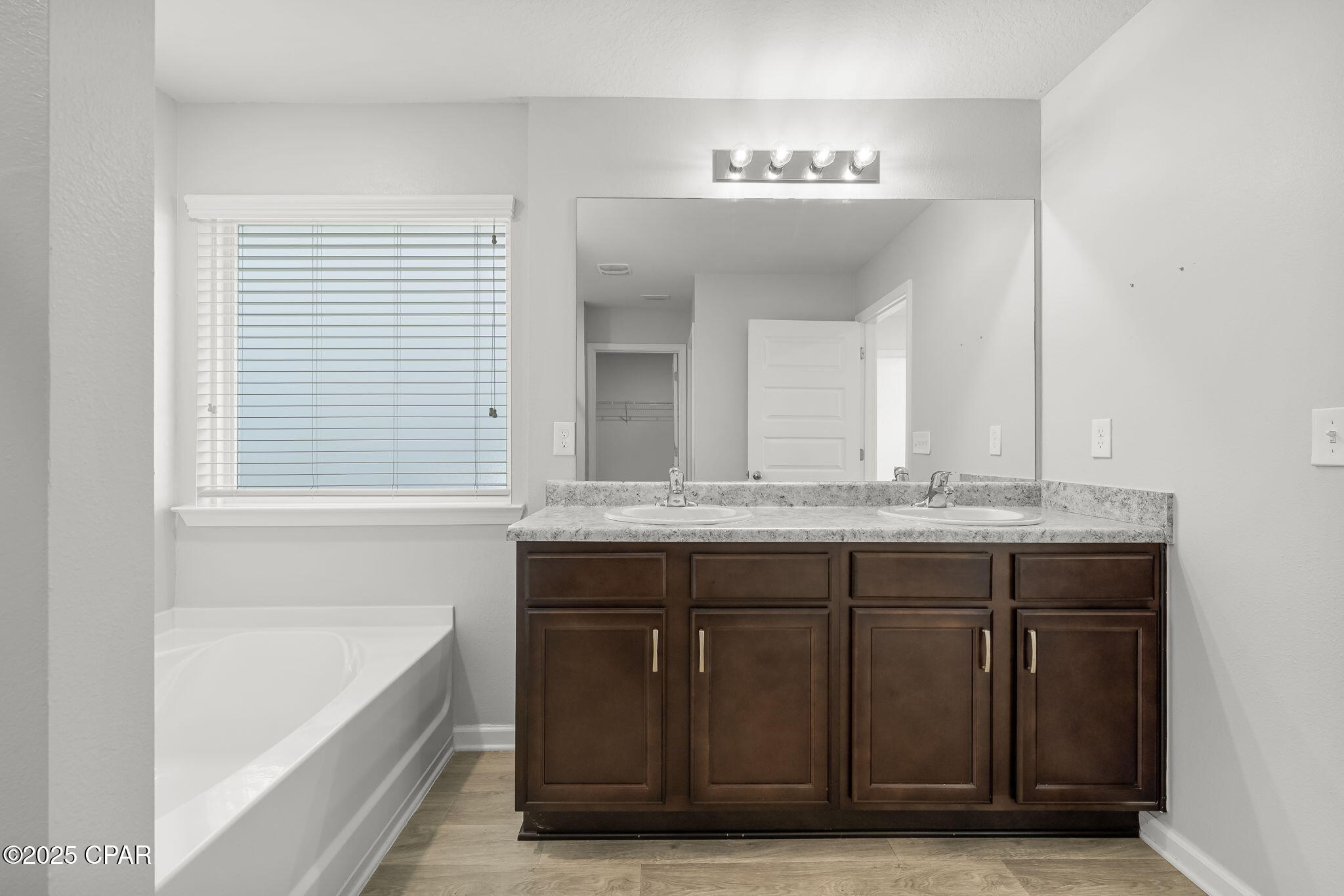 338 Highbrook