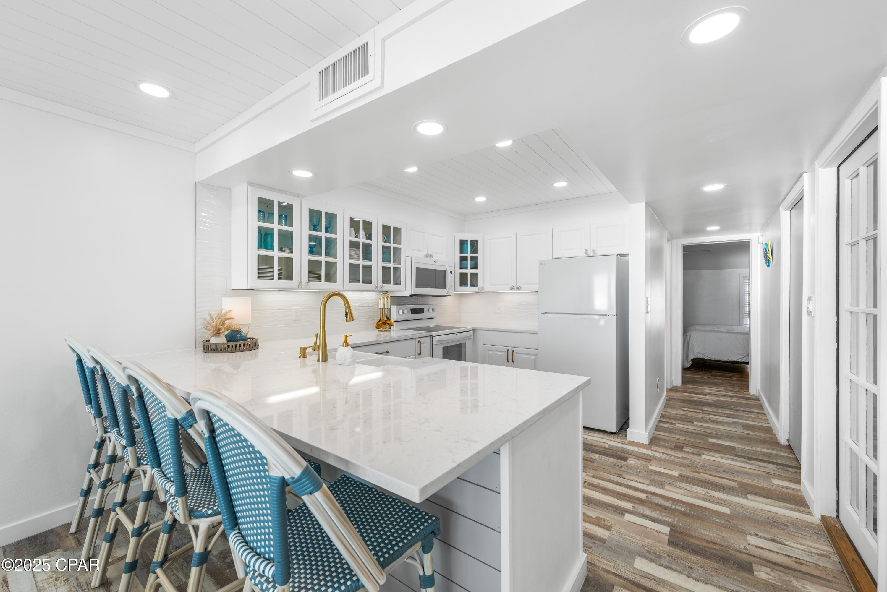 22519 Front Beach Road 123