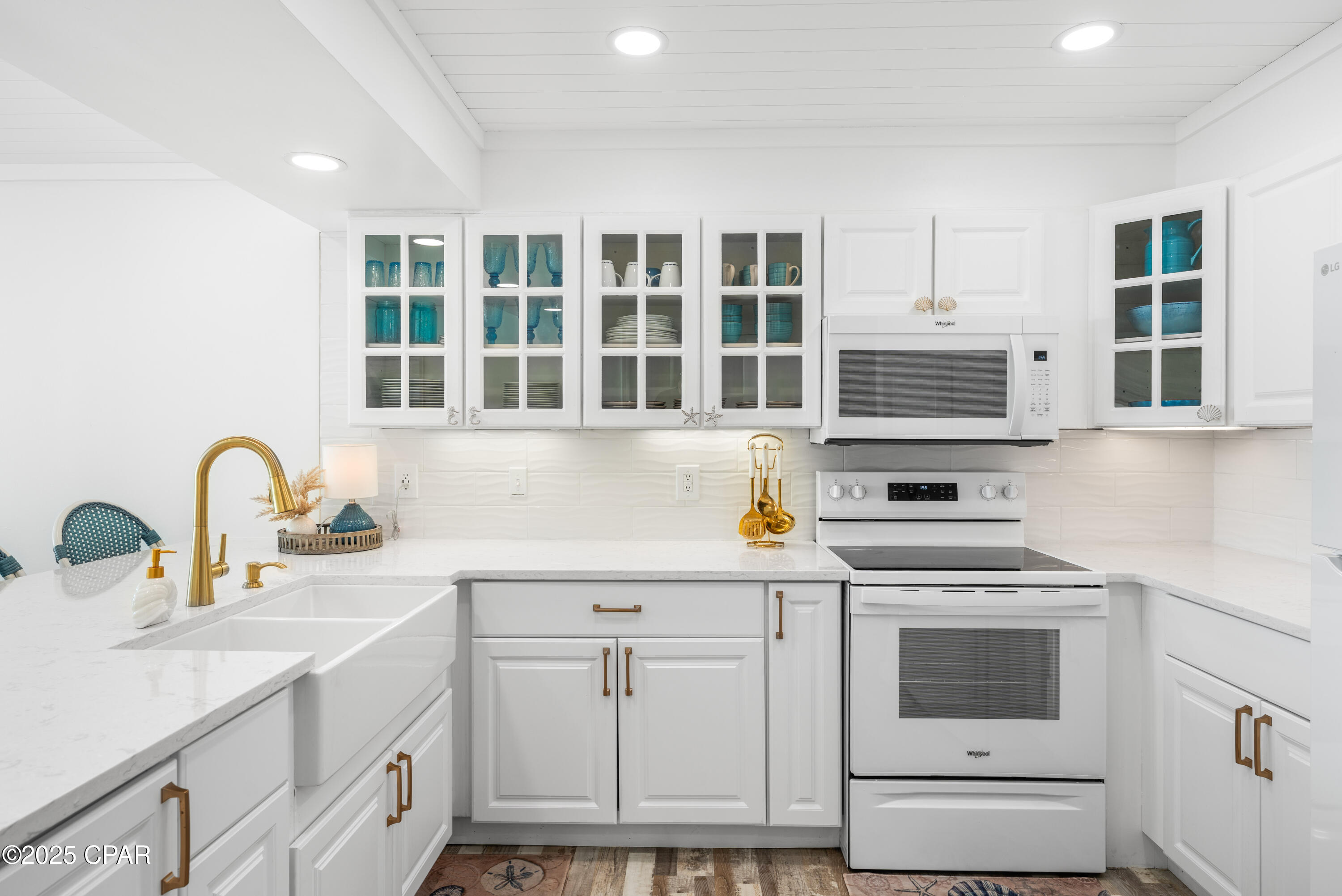 22519 Front Beach Road 123