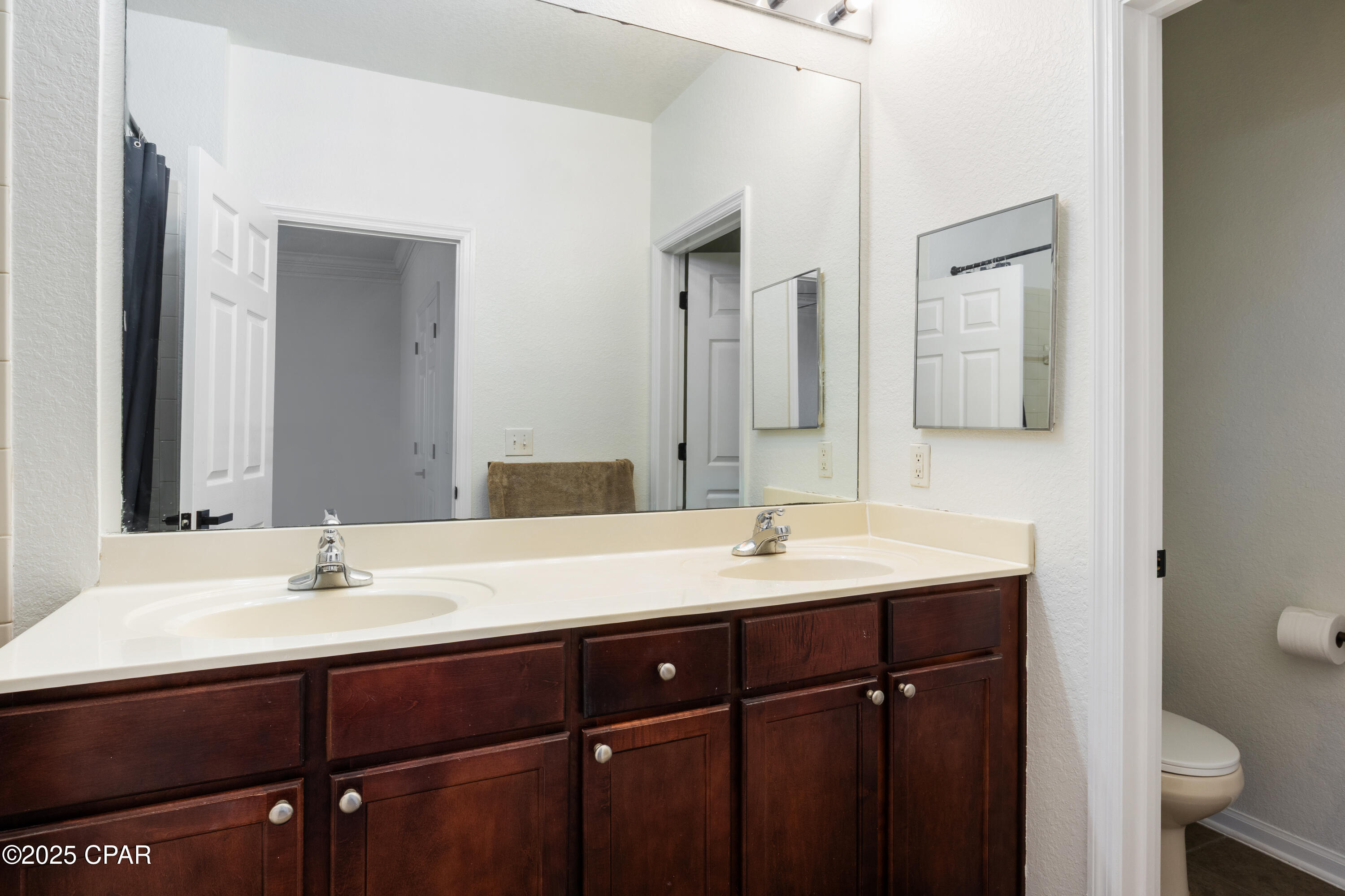 802 Baldwin Rowe Circle