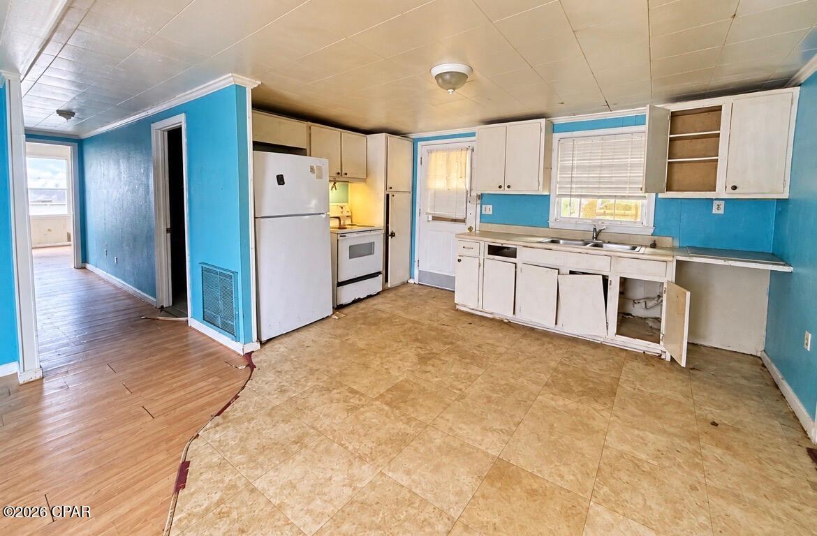 509 Pinetree Drive A & B