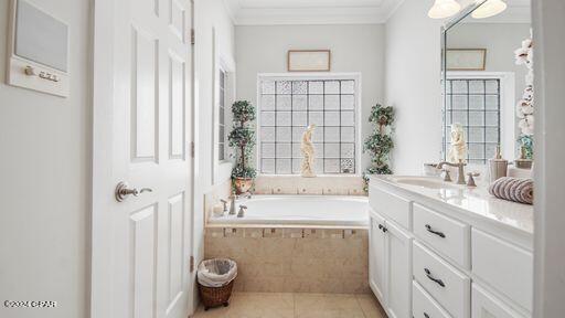 213 La Valencia Circle