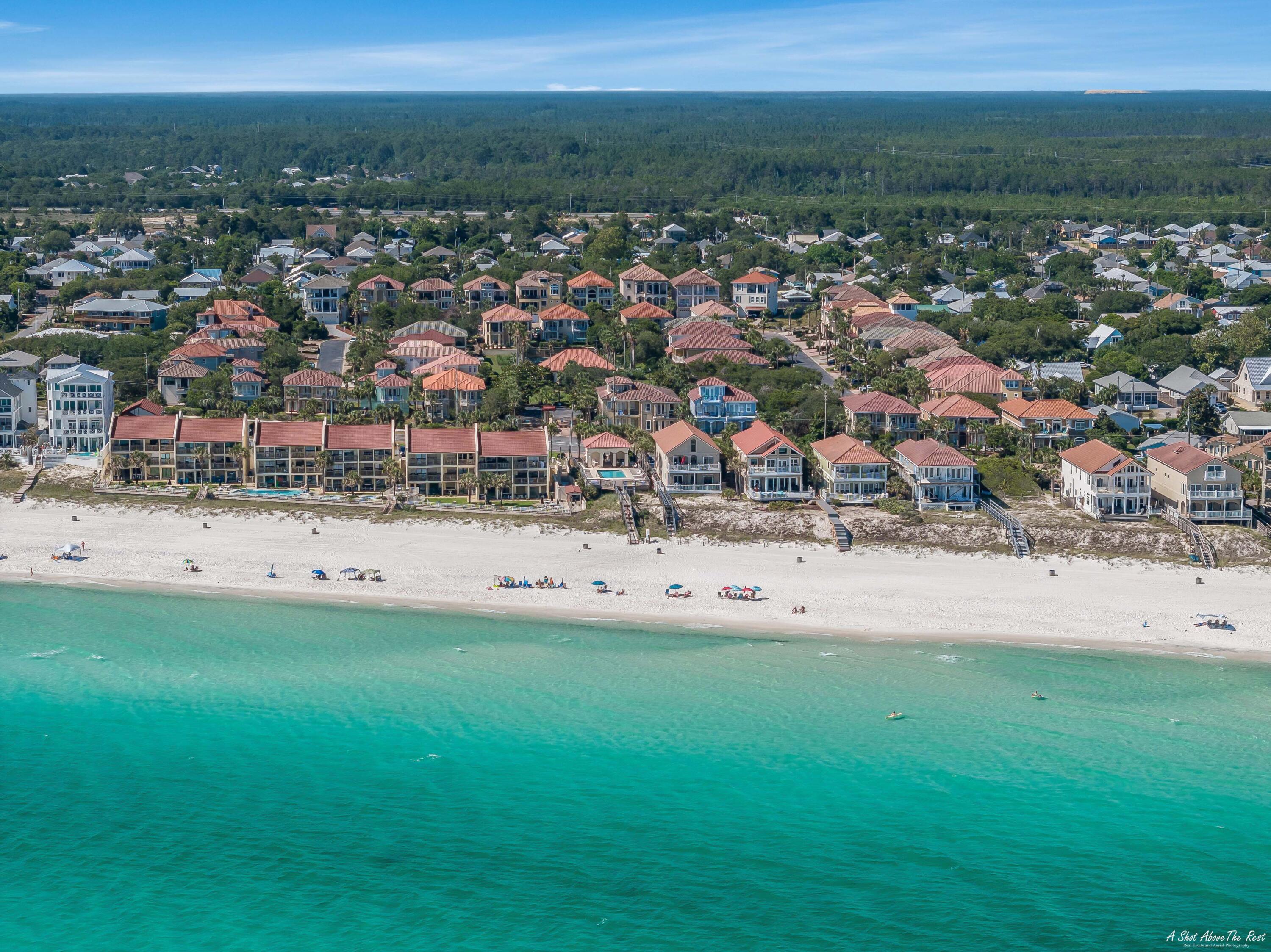 213 La Valencia Circle