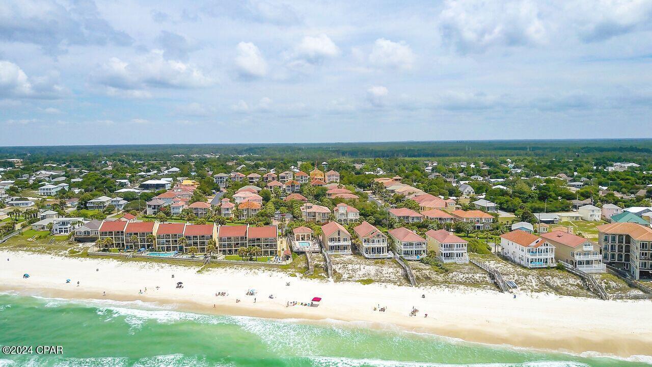 213 La Valencia Circle