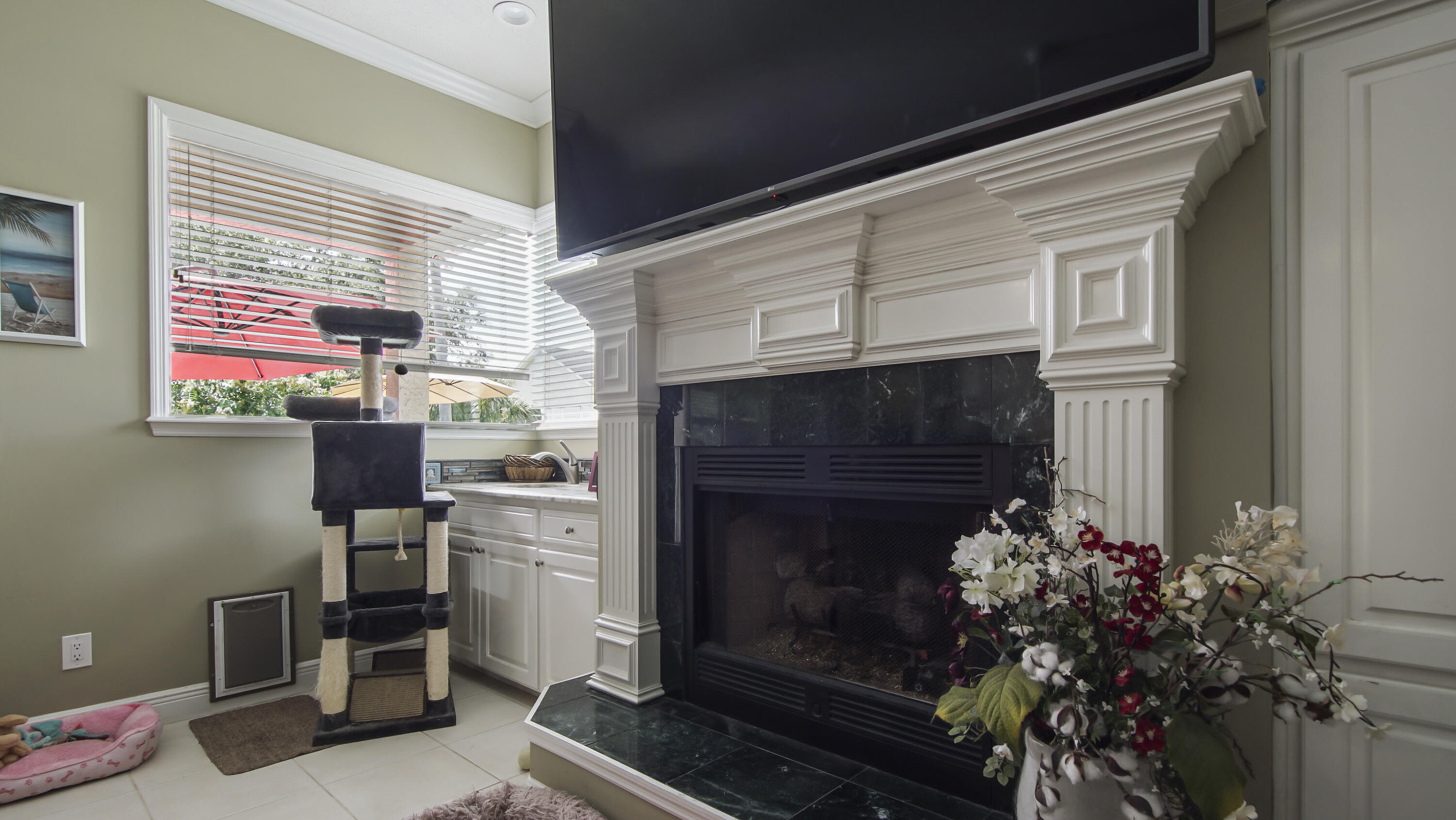 7116 Dolphin Bay Boulevard