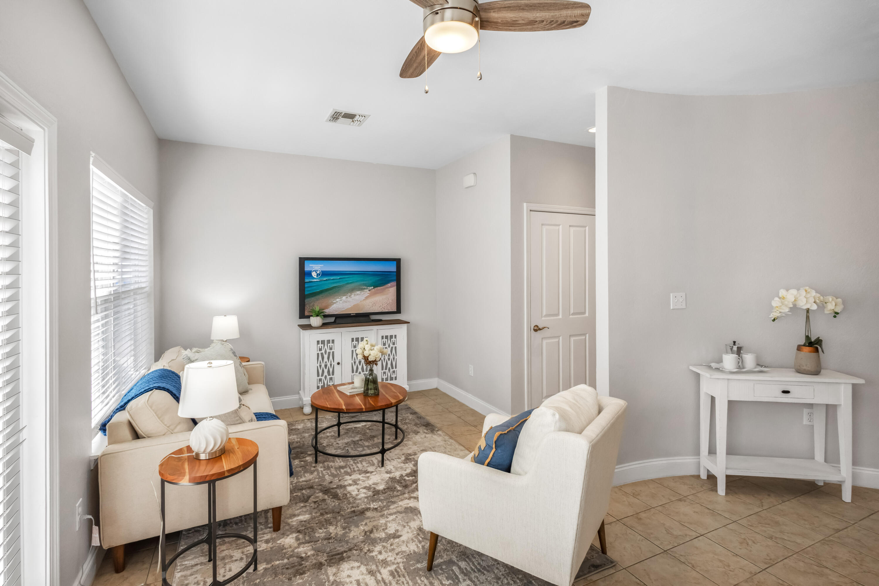 24 Talon Court, 4
