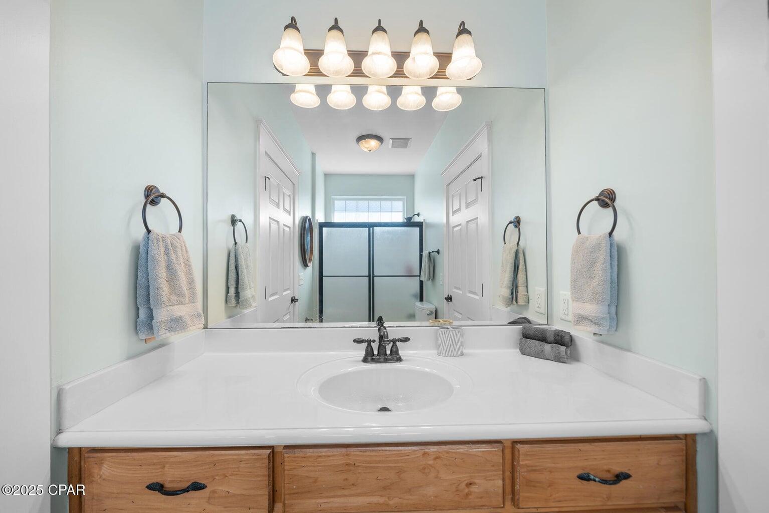 331 La Valencia Circle