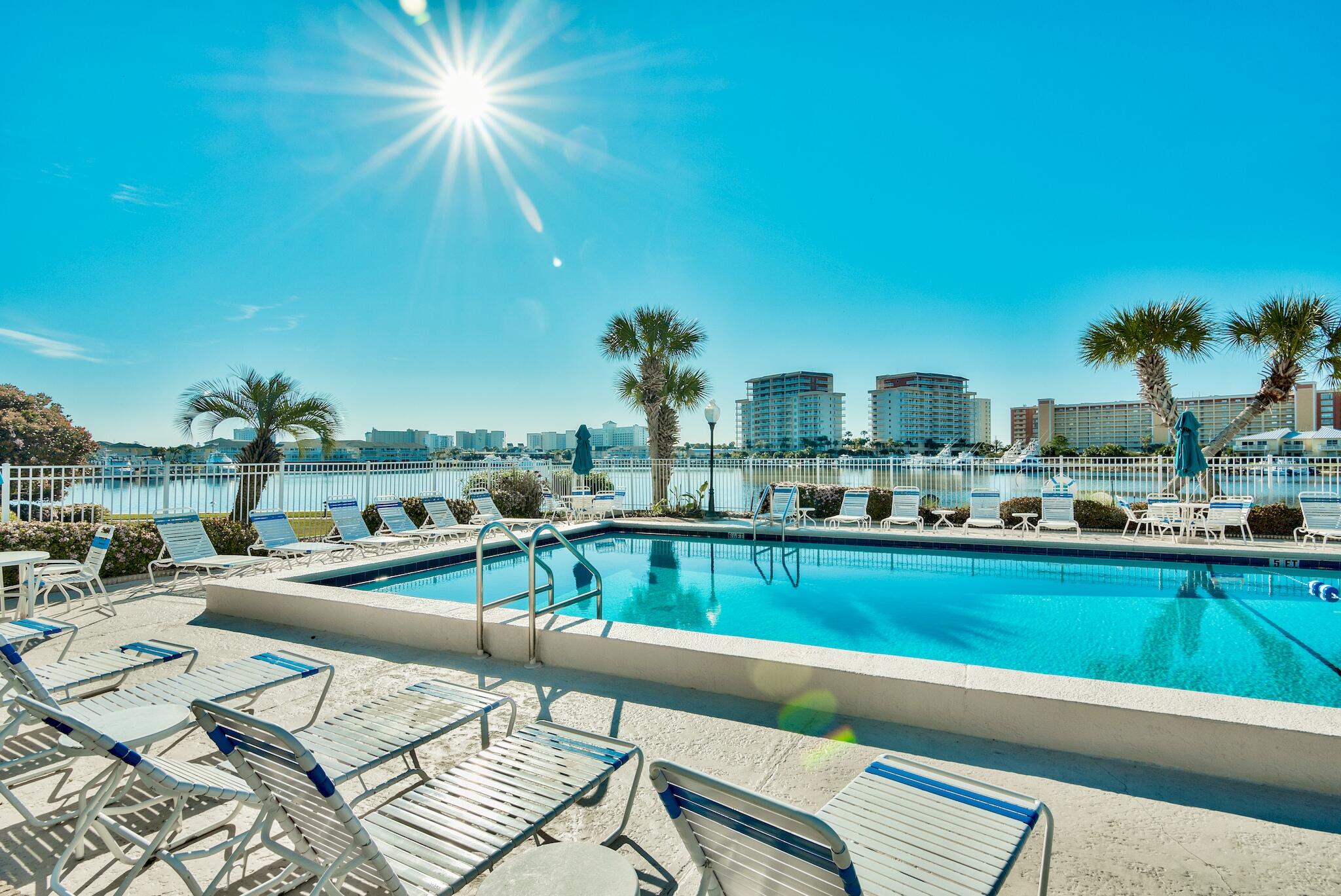 30 Moreno Point Road, UNIT 502A
