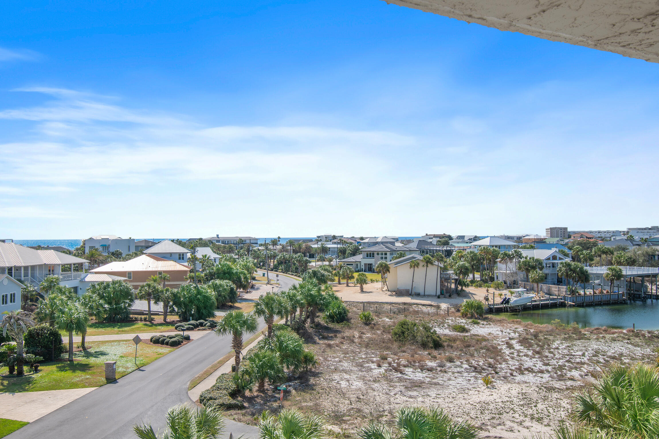 30 Moreno Point Road, UNIT 502A