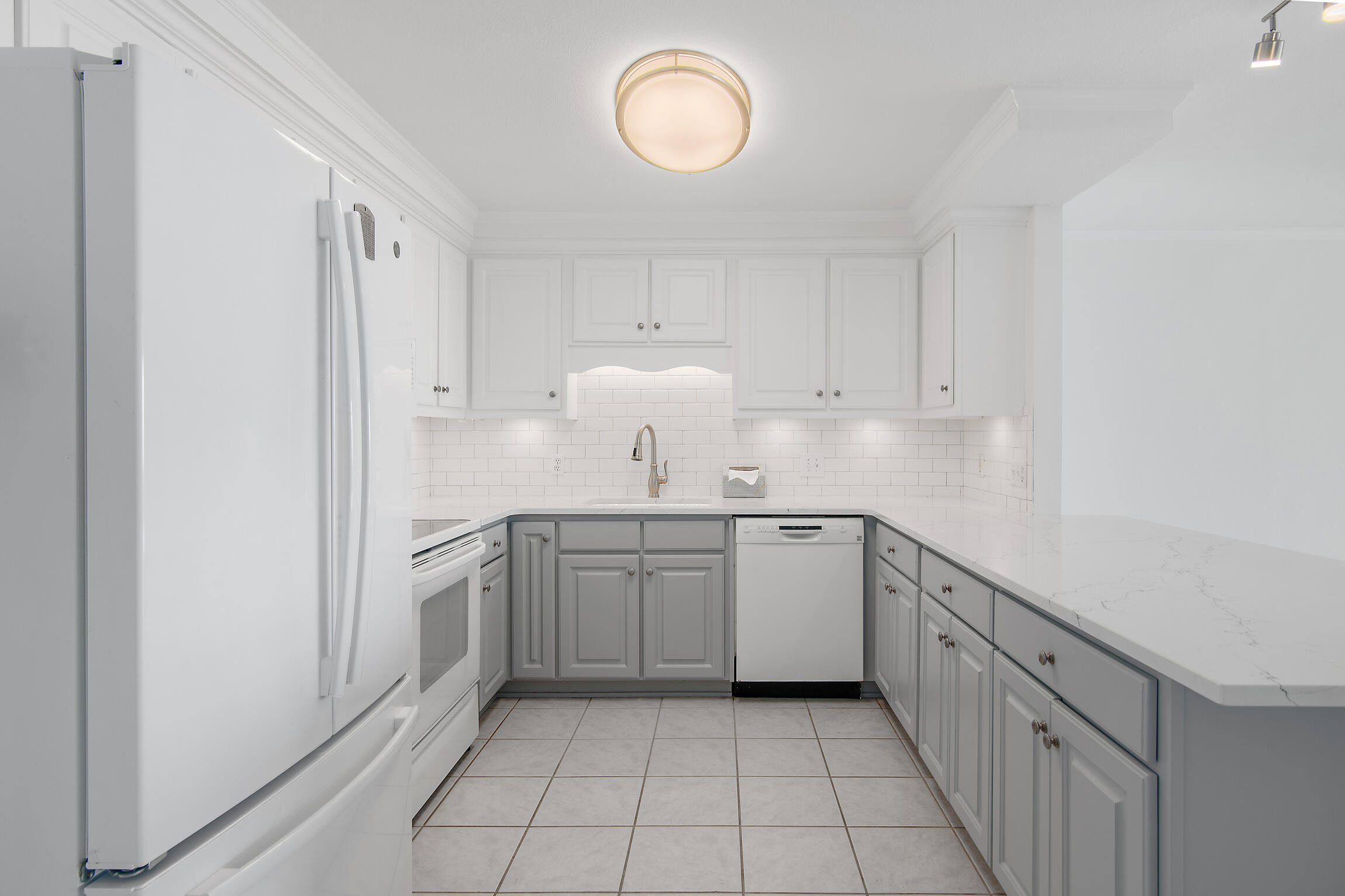 30 Moreno Point Road, UNIT 502A