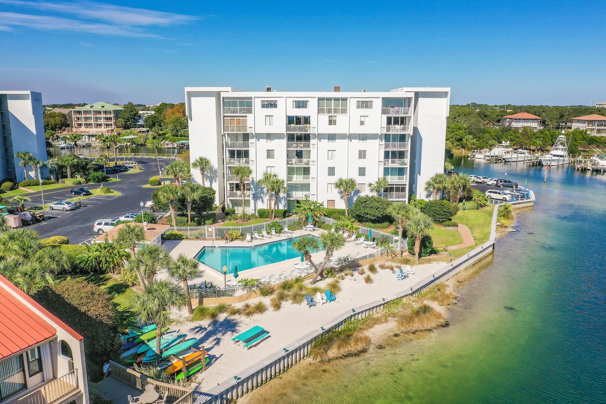 30 Moreno Point Road, UNIT 502A