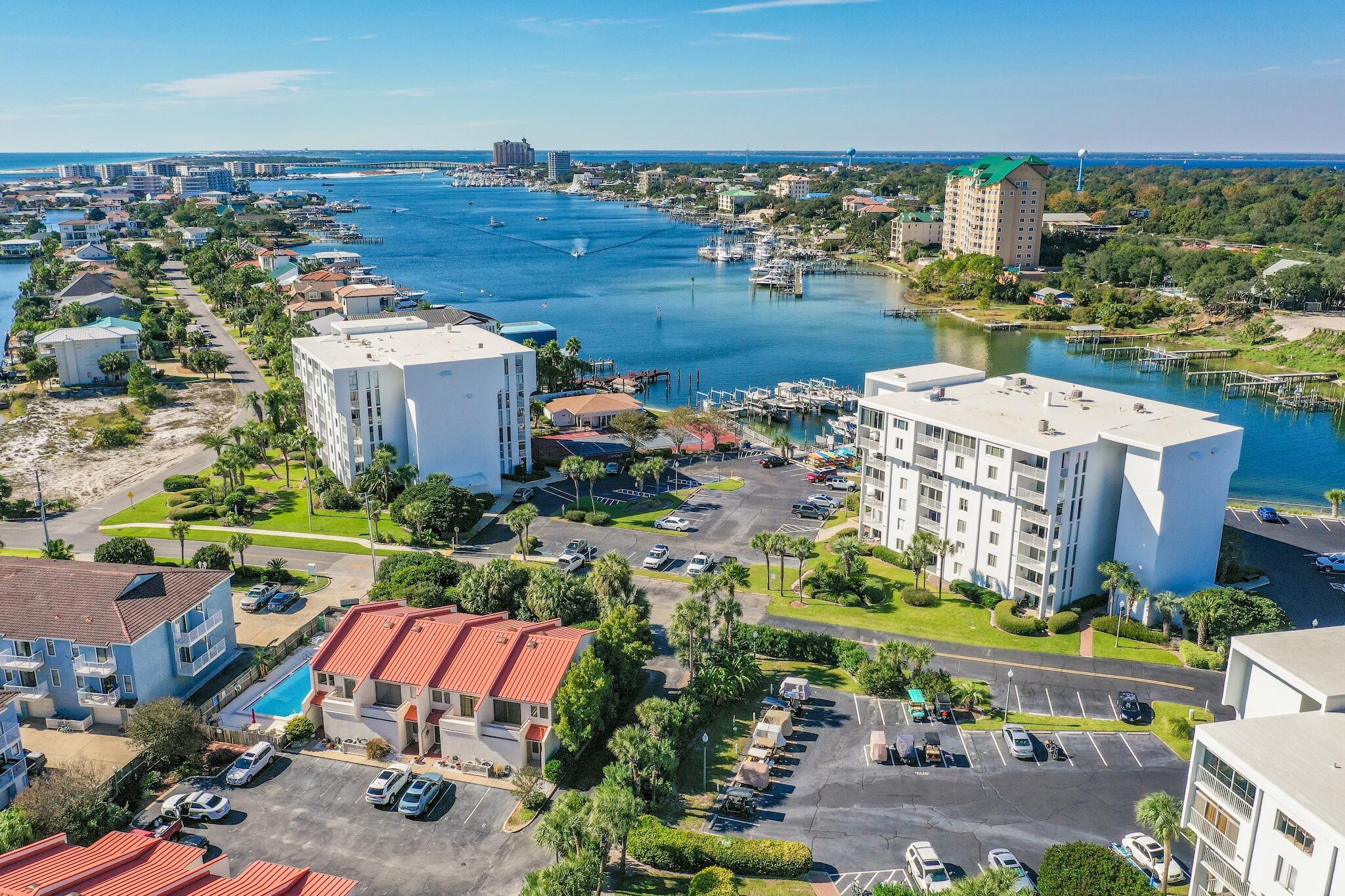 30 Moreno Point Road, UNIT 502A