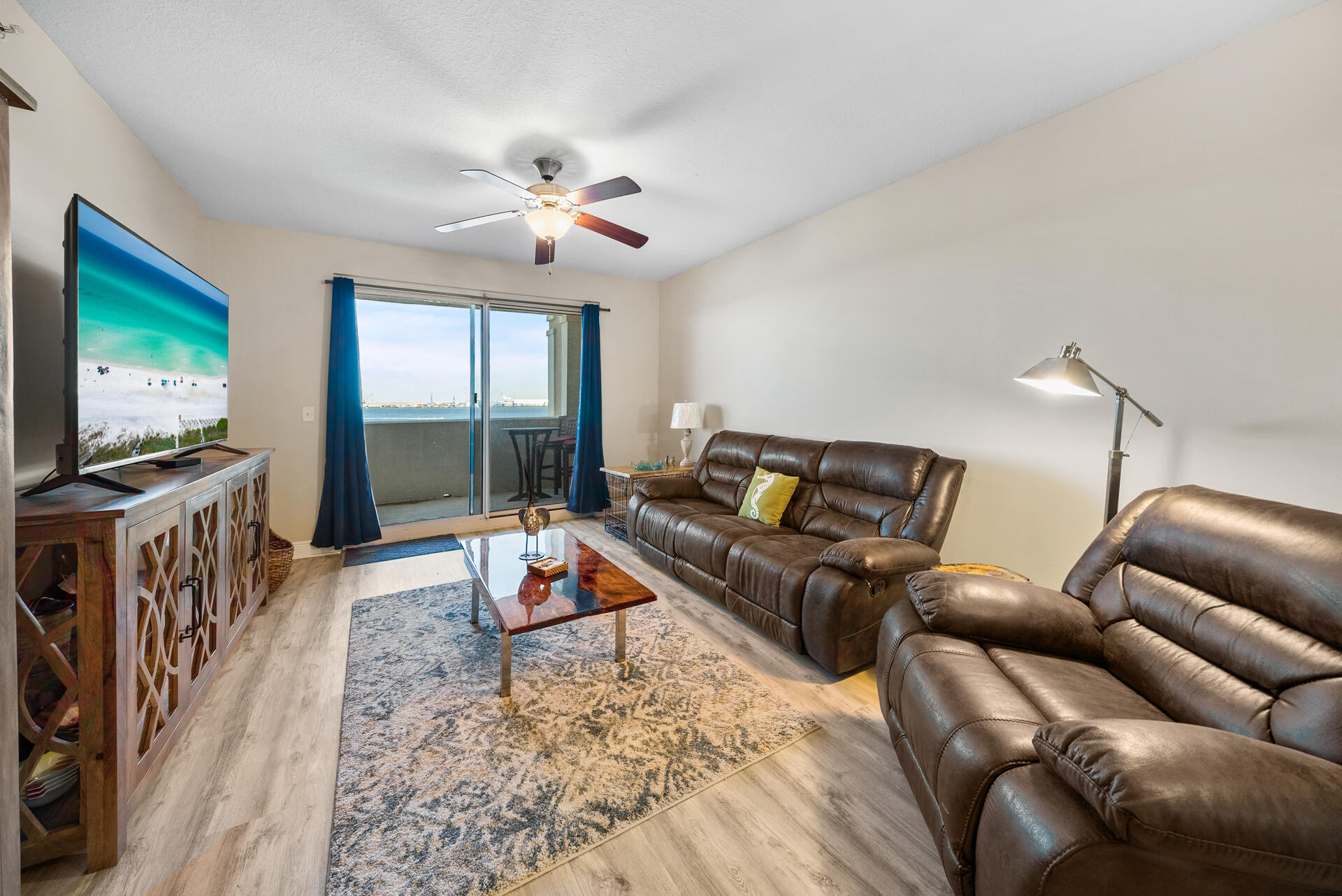2400 Grandiflora Boulevard, UNIT E407