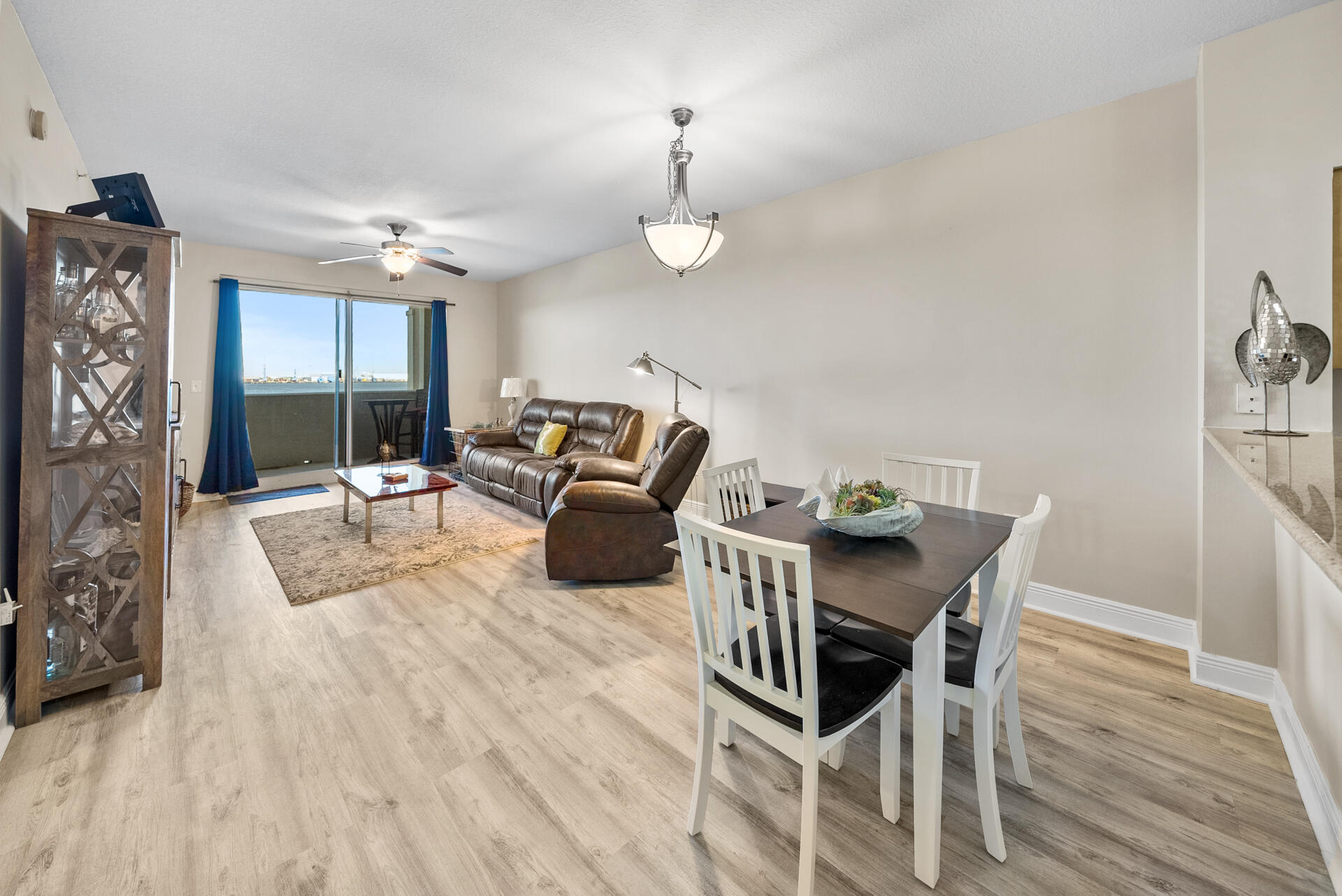 2400 Grandiflora Boulevard, UNIT E407