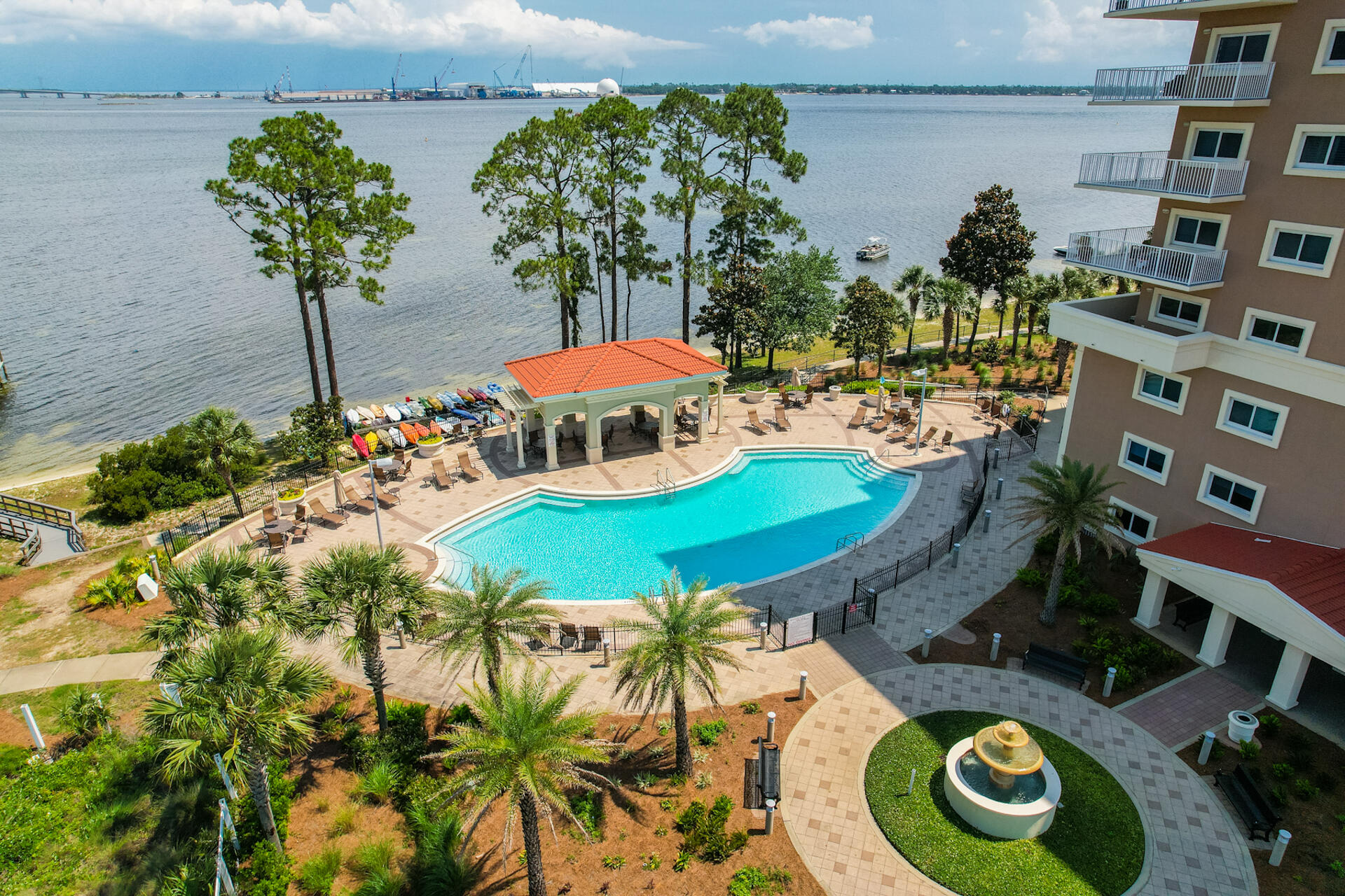 2400 Grandiflora Boulevard, UNIT E407