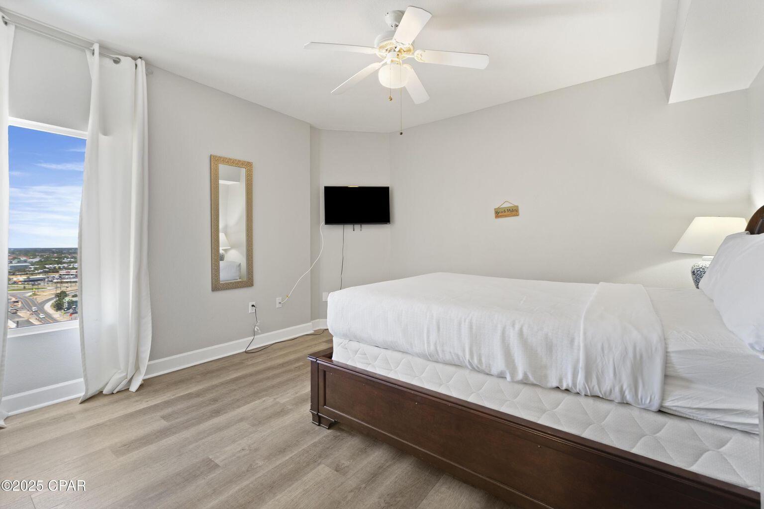 16819 Front Beach Road, 1501