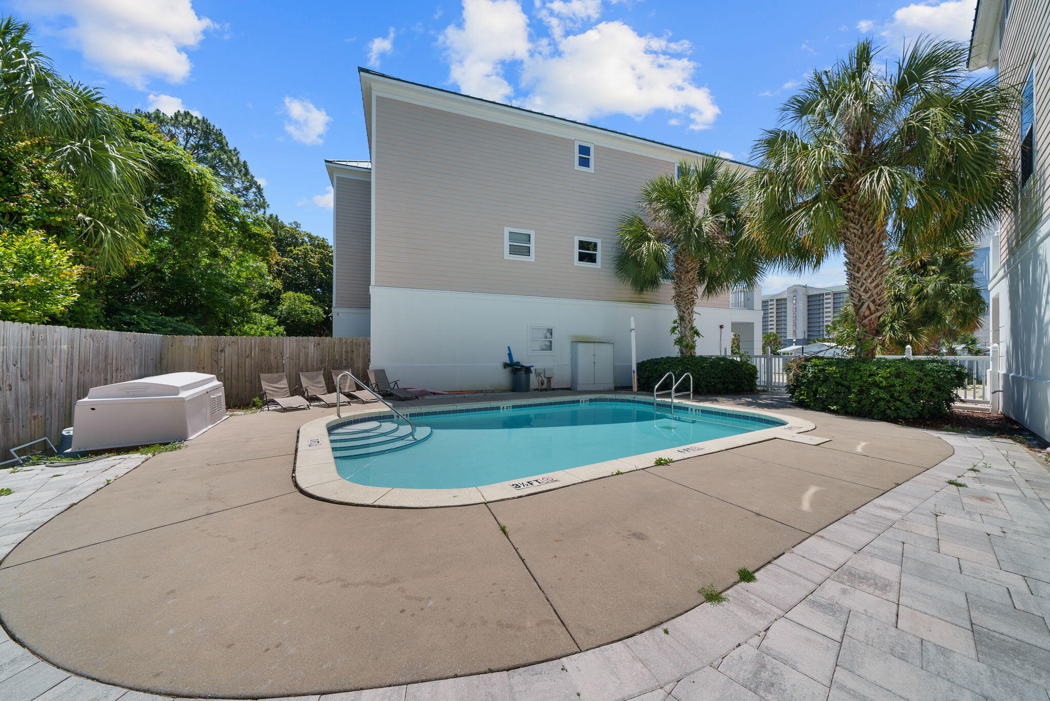 512 Dement Circle, APT F