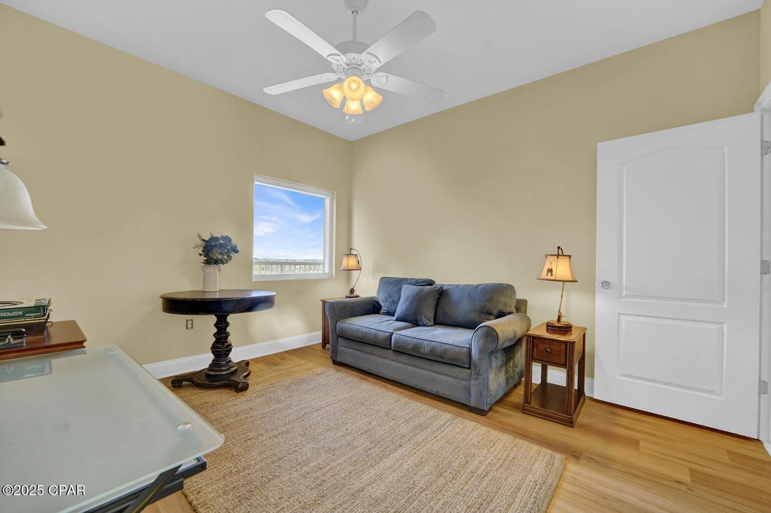 124 E Miracle Strip Parkway, 900