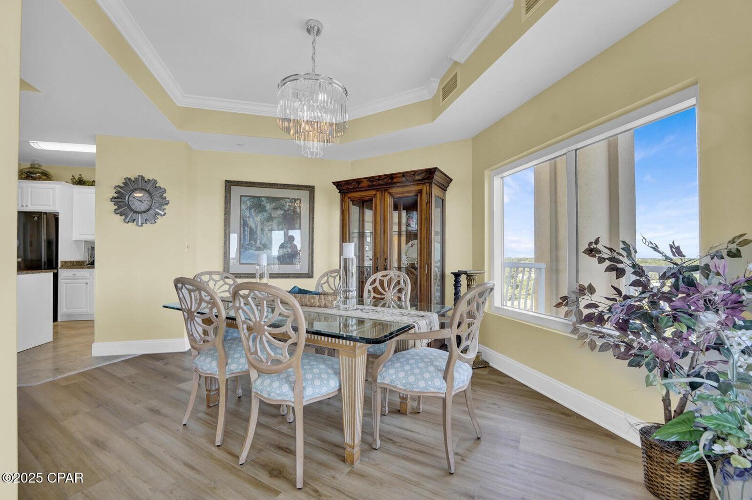 124 E Miracle Strip Parkway, 900