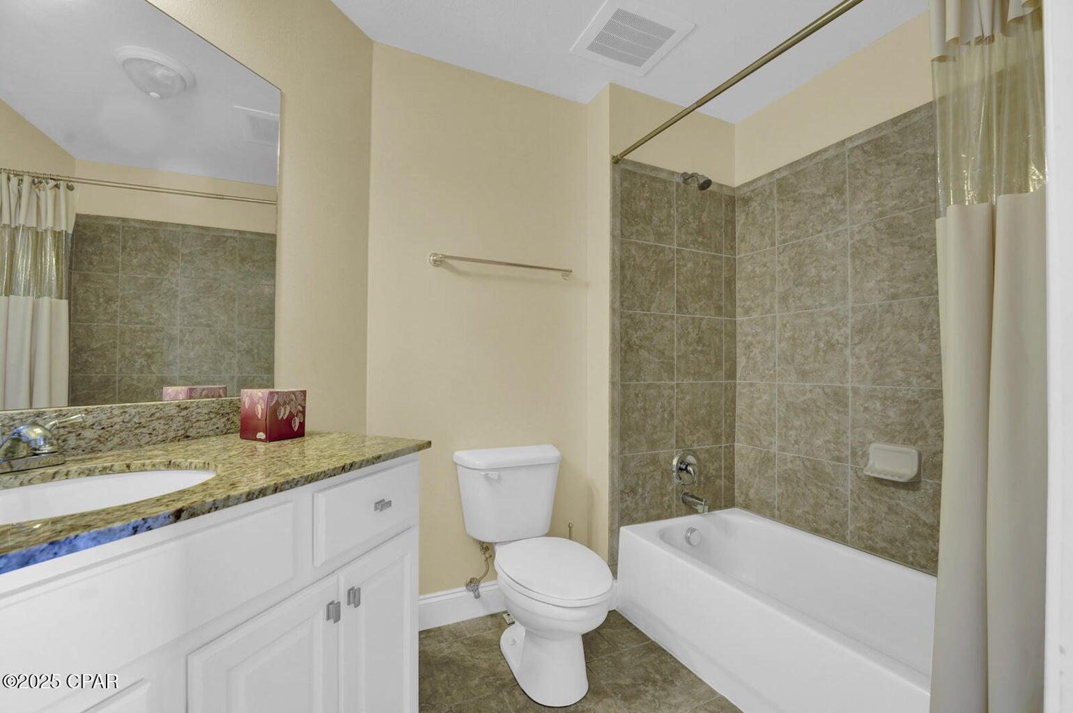 124 E Miracle Strip Parkway, 900