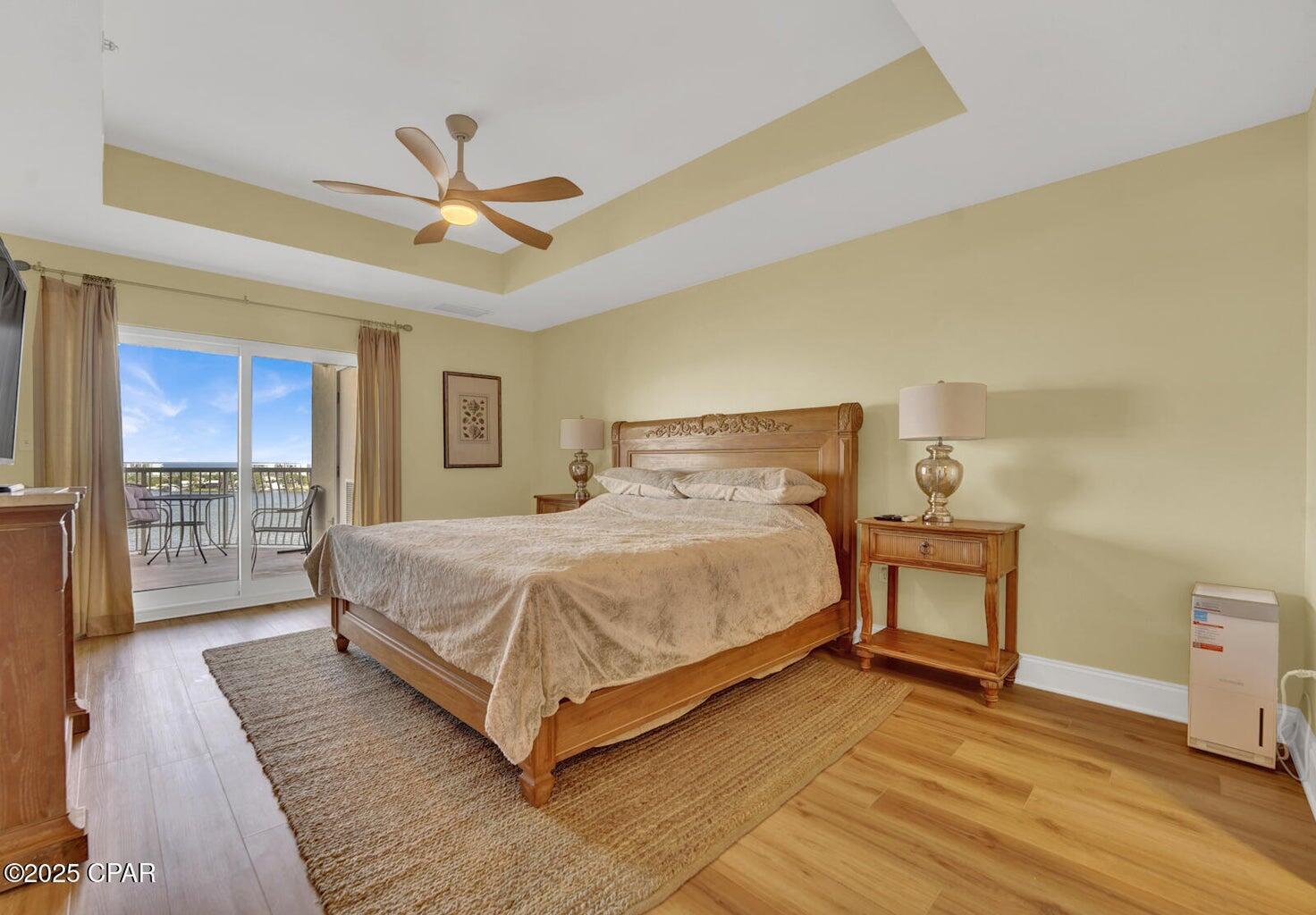 124 E Miracle Strip Parkway, 900