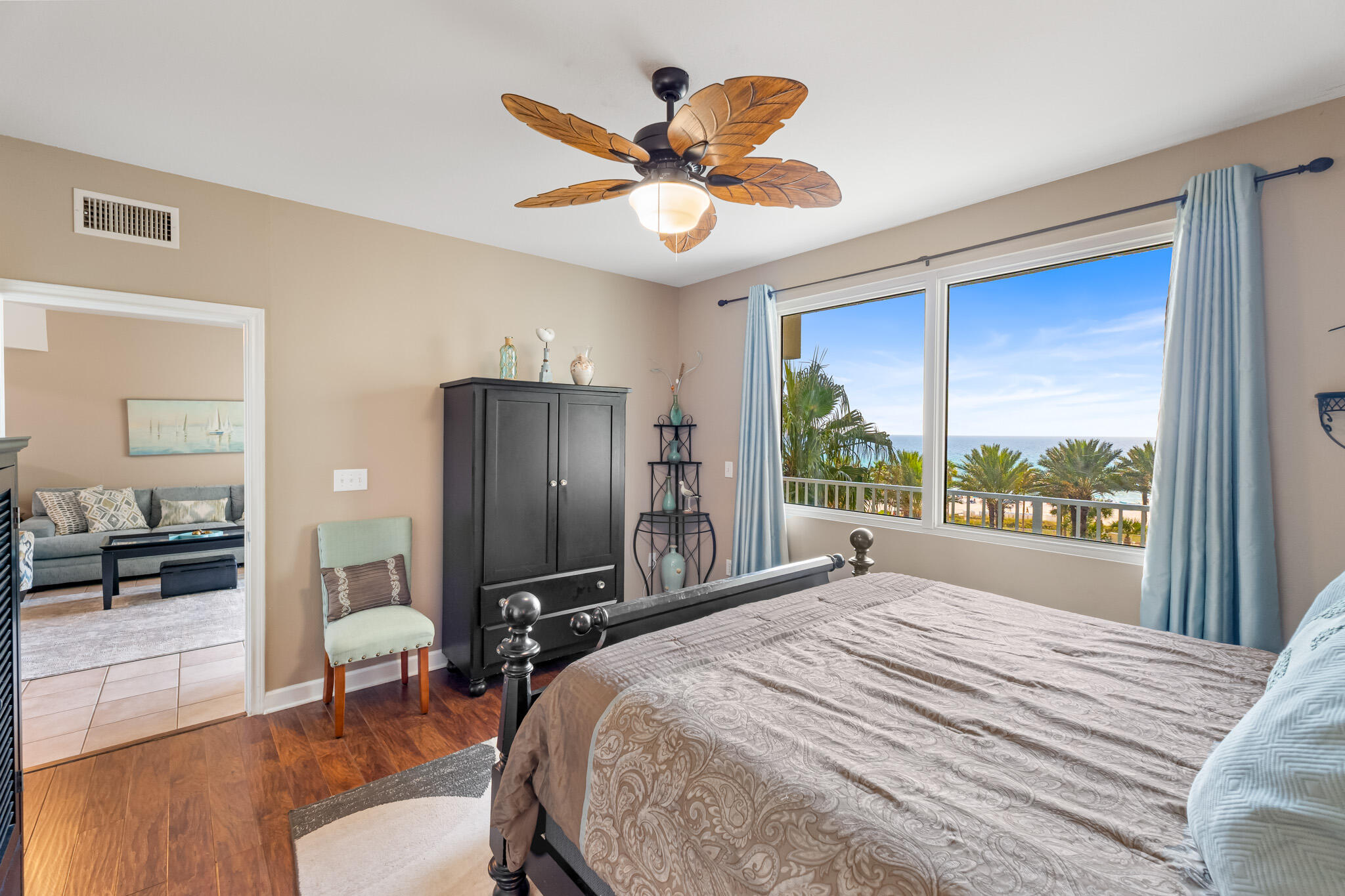 9900 S Thomas Drive, UNIT 517