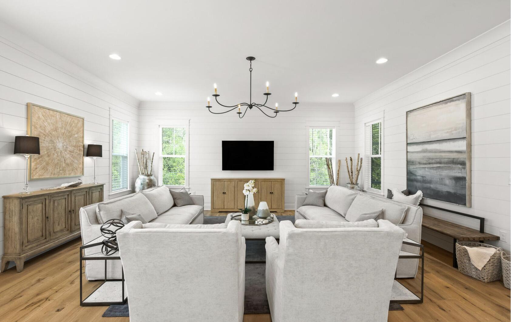 125 Log Landing Street