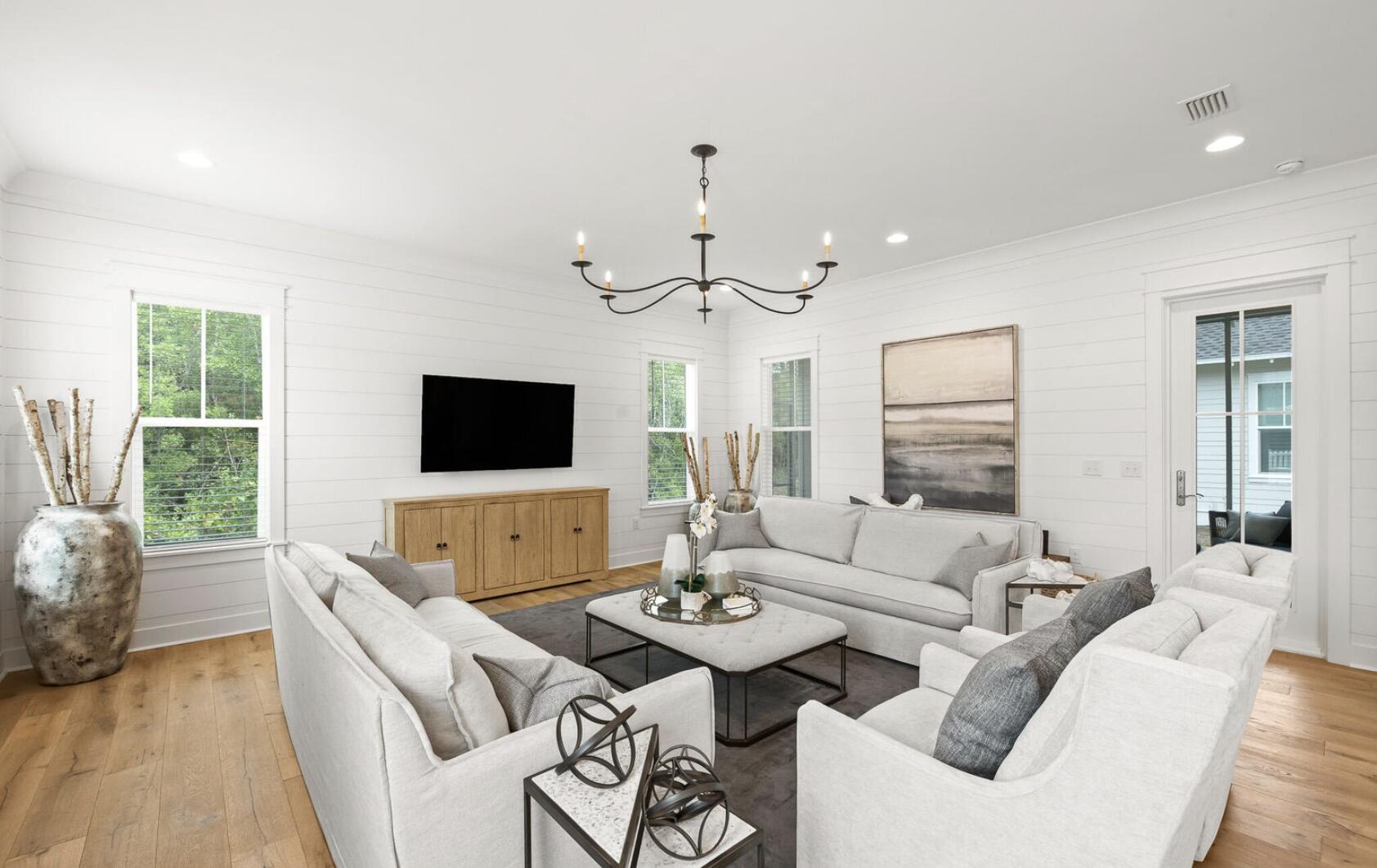 125 Log Landing Street