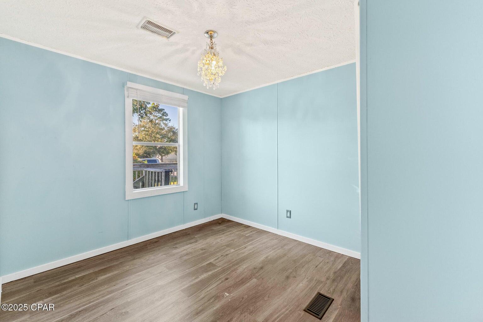 433 Water Oak Circle