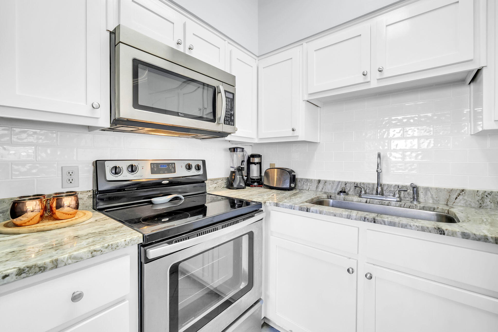 3604 E County Highway 30A UNIT B3