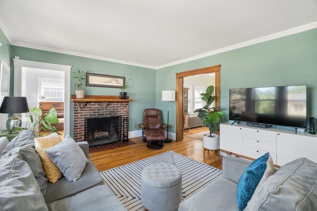 90 Whitcomb Avenue