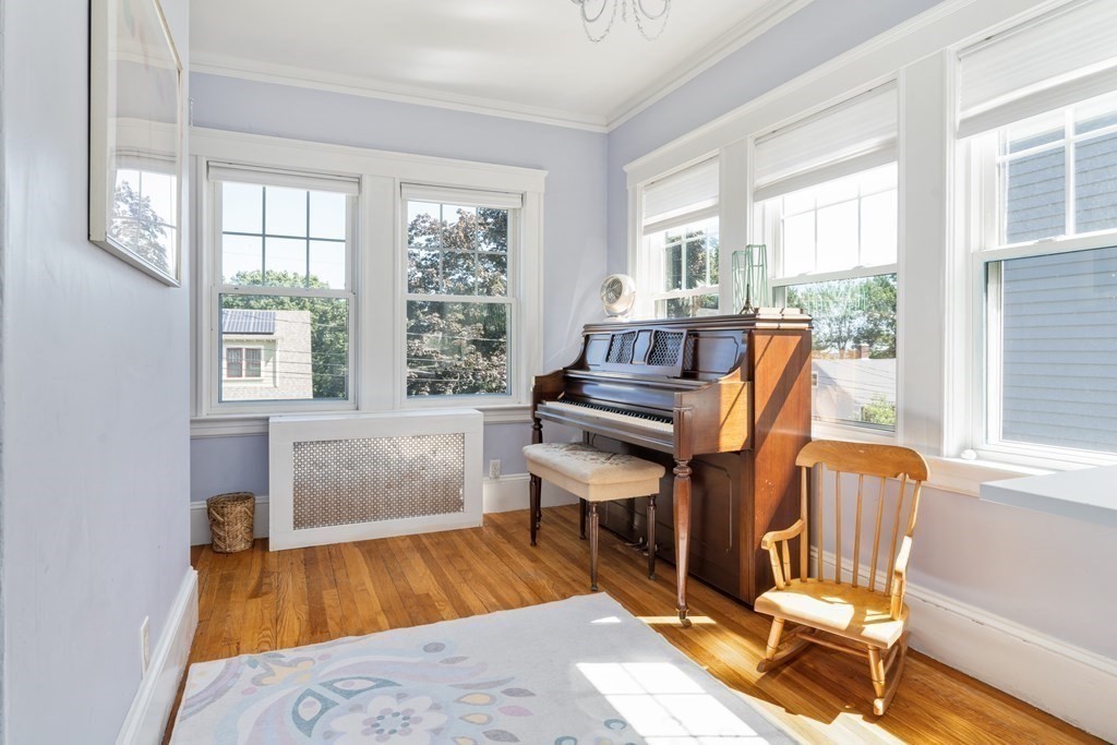 90 Whitcomb Avenue