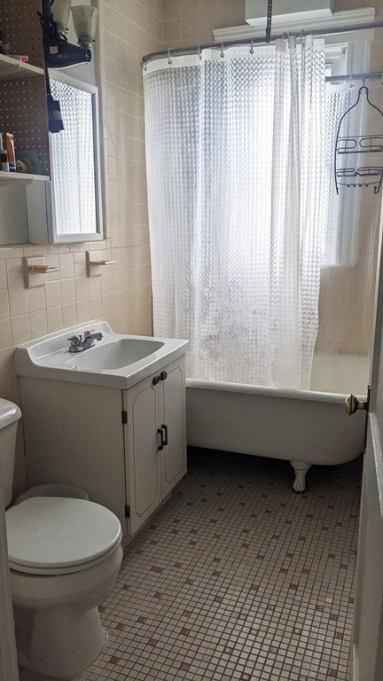 37 Wachusett Street # 3