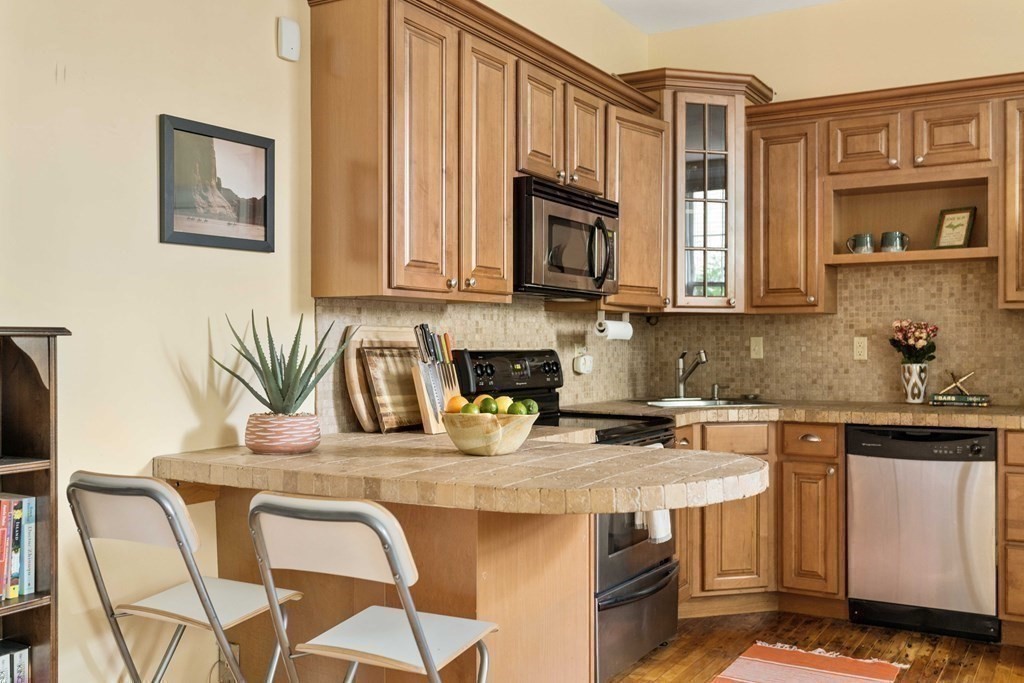 145-147 Chestnut Avenue # 2