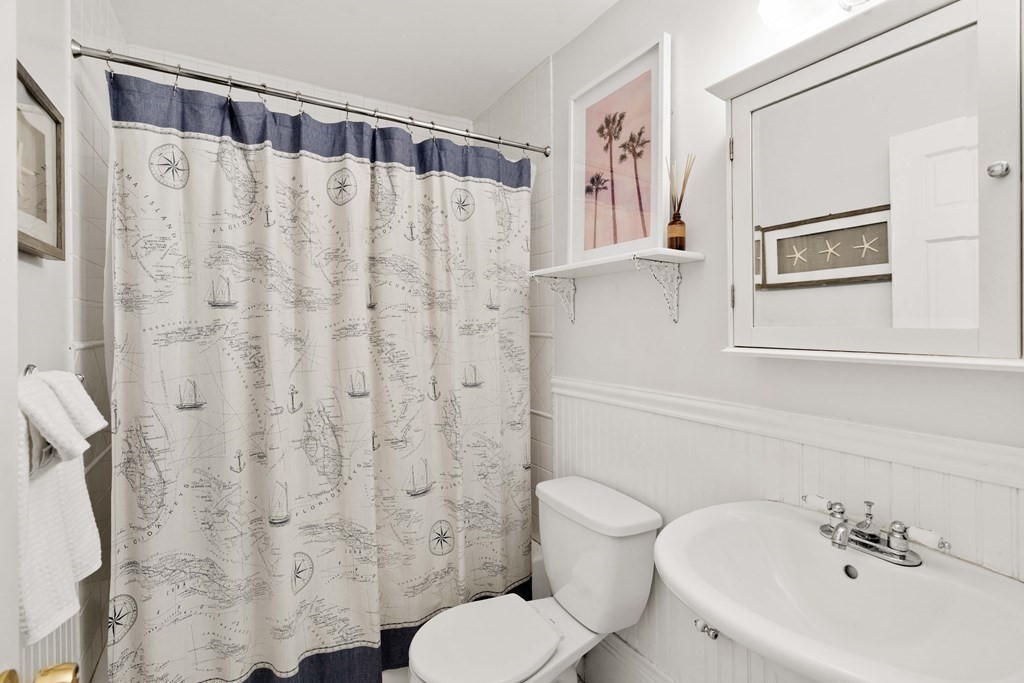 145-147 Chestnut Avenue # 2