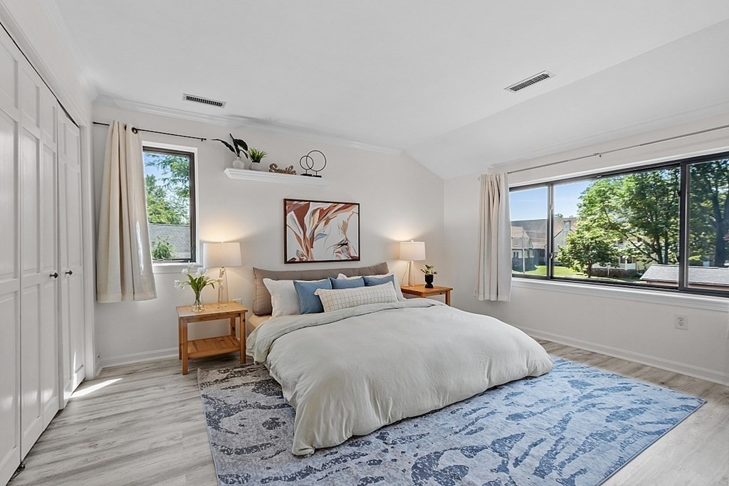 19 Burnham Street Unit: E2/D4