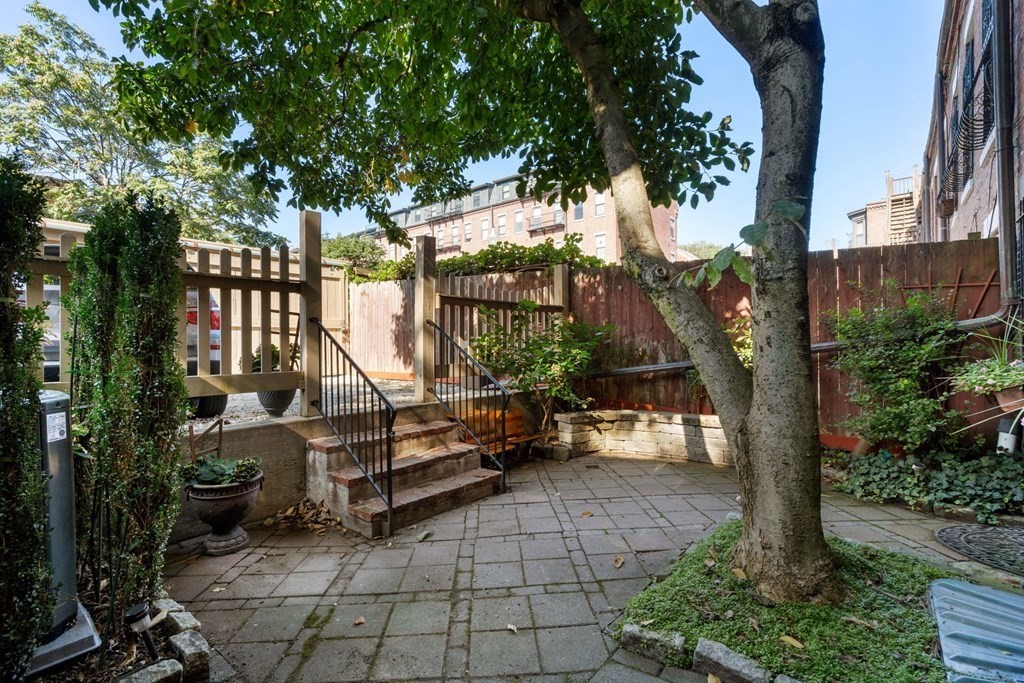 449 Shawmut Ave # 1