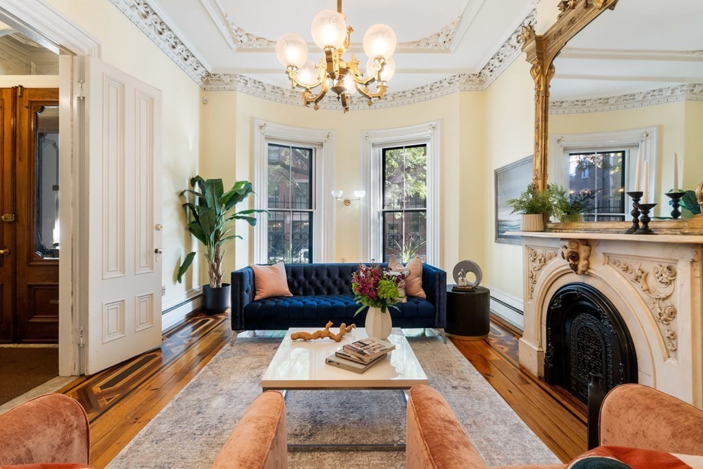 449 Shawmut Ave # 1
