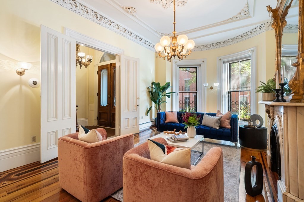 449 Shawmut Ave # 1